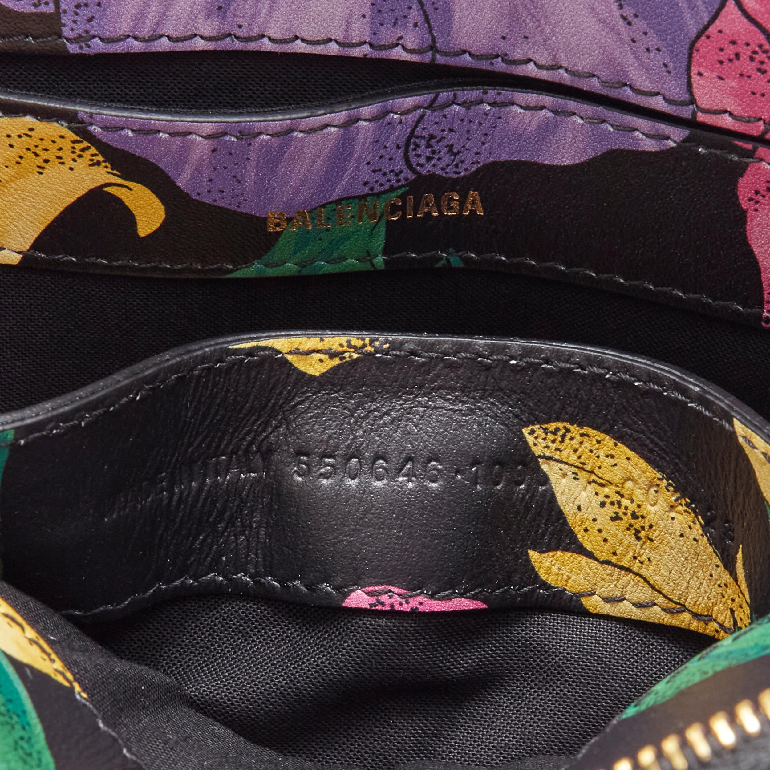 new BALENCIAGA Ville XXS black floral logo print top handle bowling bag For Sale 2
