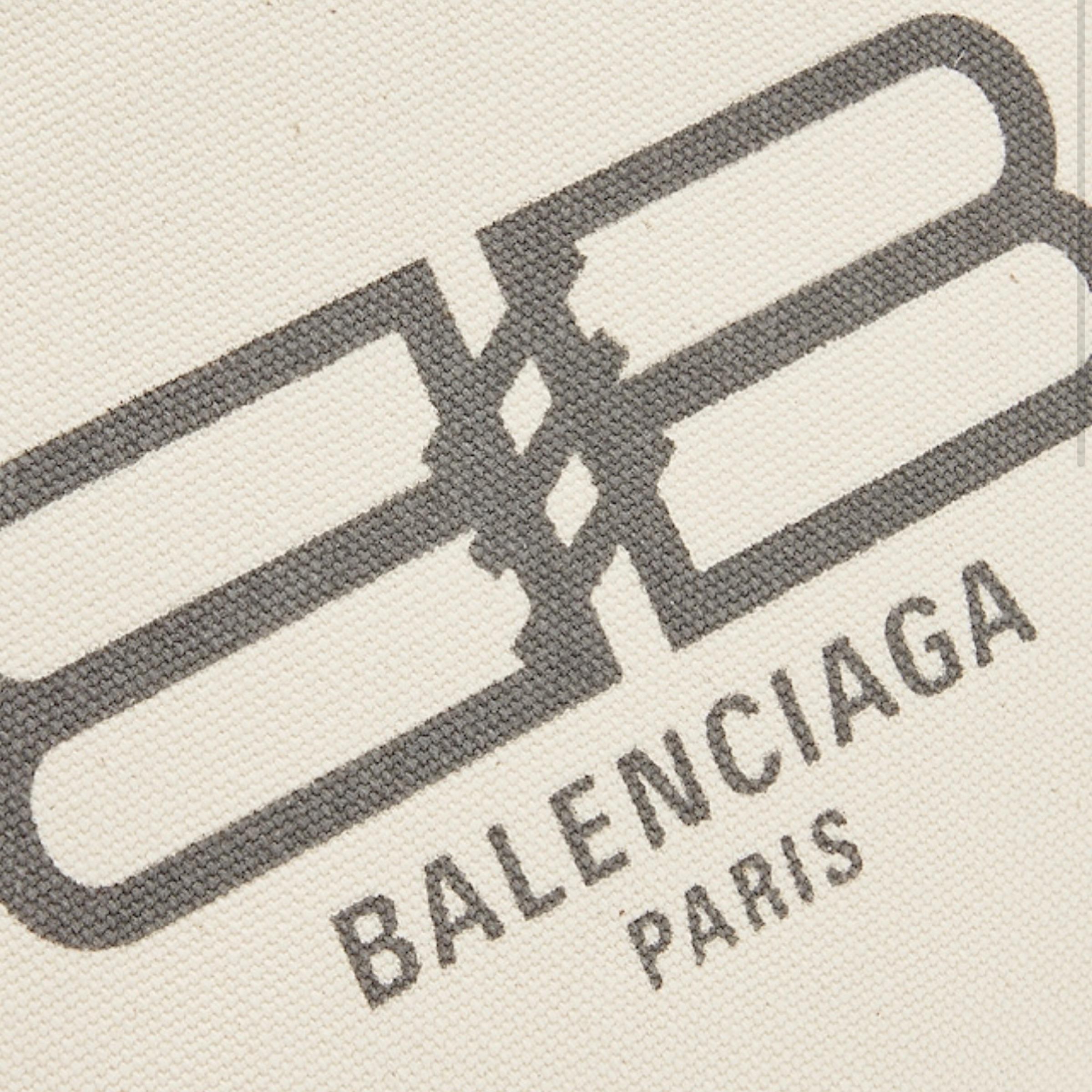 New Balenciaga White BB Logo Print Small Jumbo Canvas Clutch Pouch Bag For Sale 5