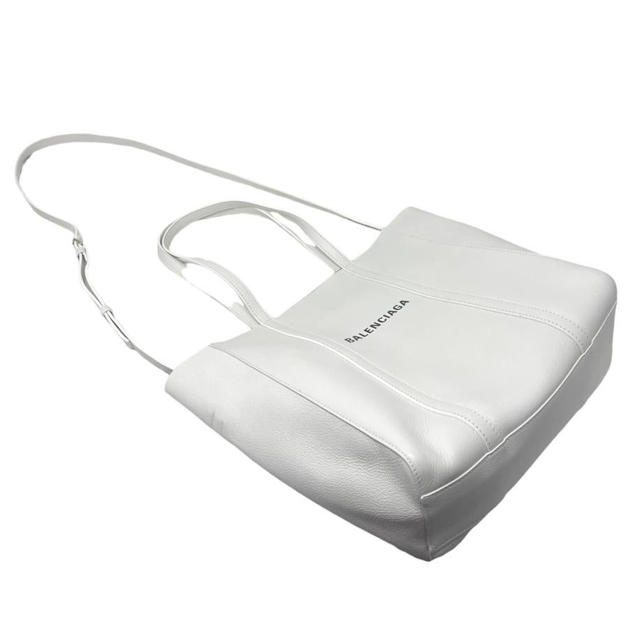NEU Balenciaga Weiß Everyday XS Tote Umhängetasche im Angebot 9