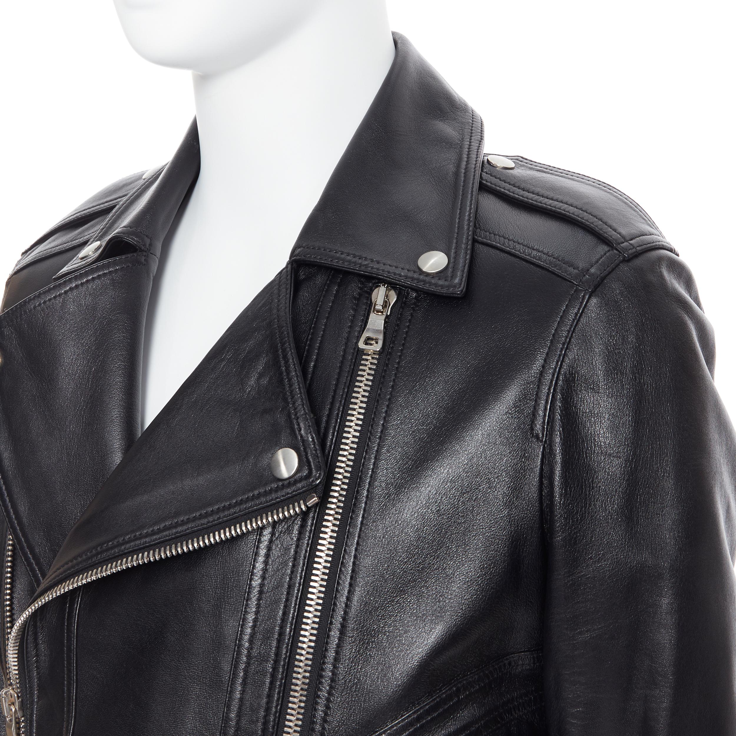 new BALMAIN black lambskin padded Perfecto moto biker leather jacket EU50 L 
Reference: TGAS/A05408 
Brand: Balmain 
Designer: Olivier Rousteing 
Material: Leather 
Color: Black 
Pattern: Solid 
Closure: Zip 
Extra Detail: BALMAIN style code: