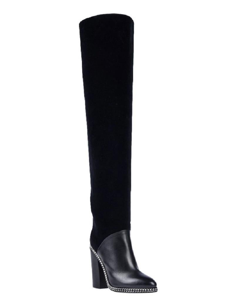 New Balmain Black Velvet Leather High Heel Boots
Designer size 39 - US 9
Velvet and Leather, Silver Tone Metal Chain, Fully Lined in Black Leather, Over the Knee Style, Leather Sole, No Zipper.
Total Height - 29 inches, Circumference - 17.5 inches,