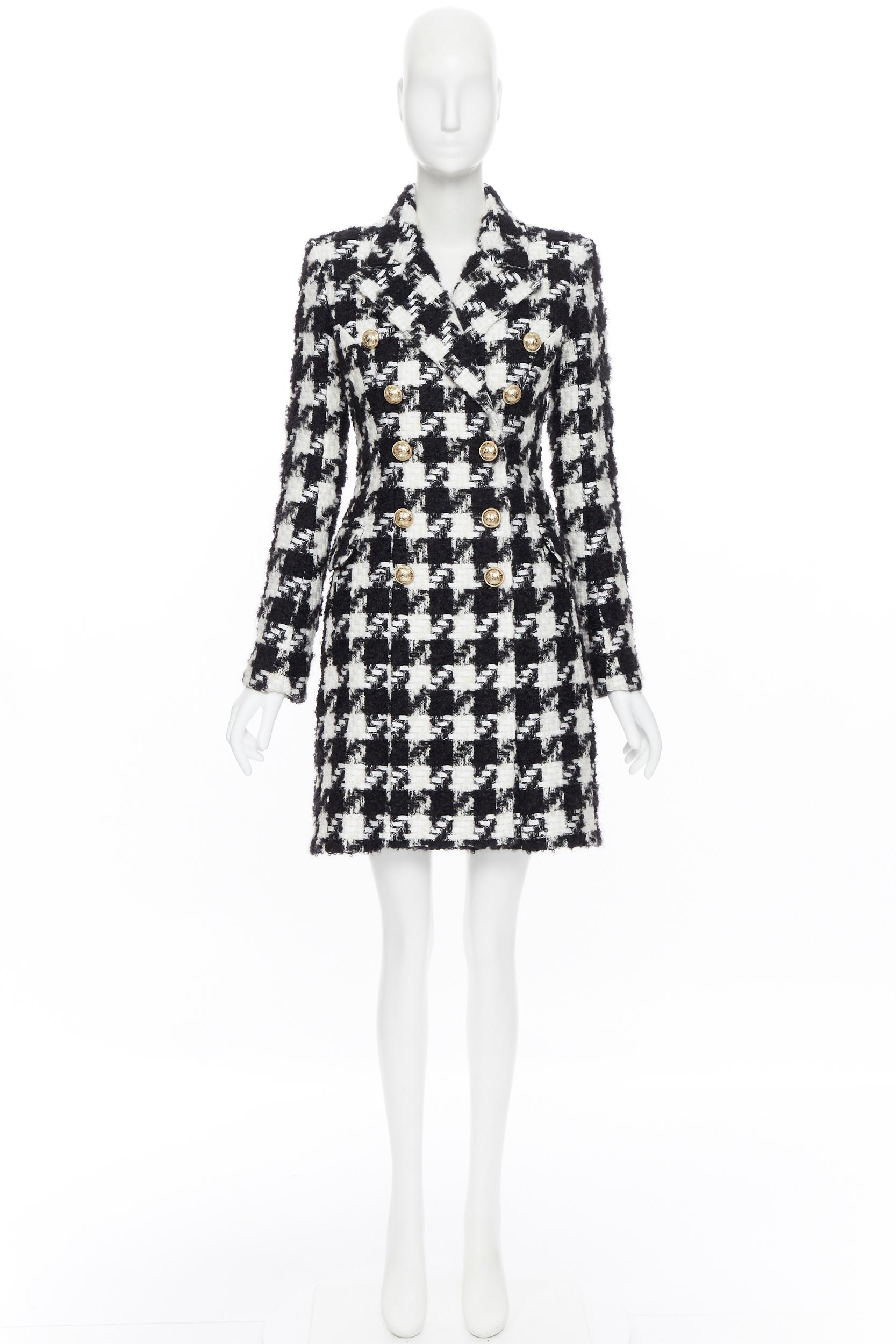 new BALMAIN black white houndstooth tweed double breasted military coat FR34 XS
Brand: Balmain
Designer: Olivier Rousteing
Model Name / Style: Double breasted coat
Material: Wool mohair blend
Color: Black, white
Pattern: Houndstooth
Closure: