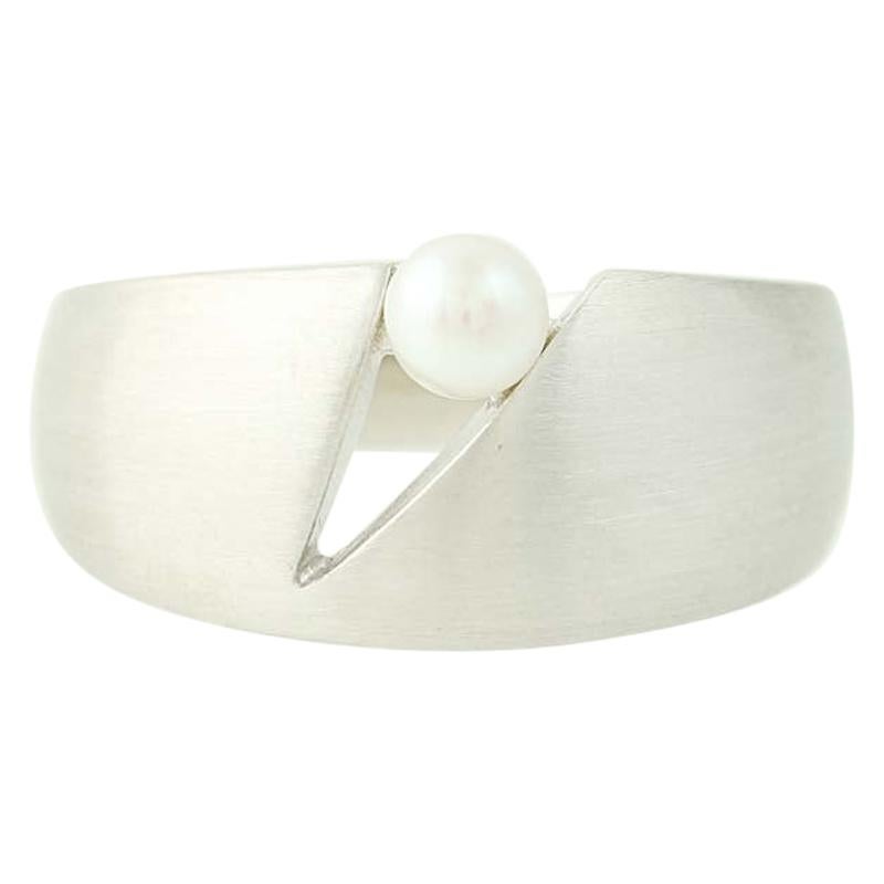 New Bastian Inverun Freshwater Pearl Ring Sterling Silver Modern Women's