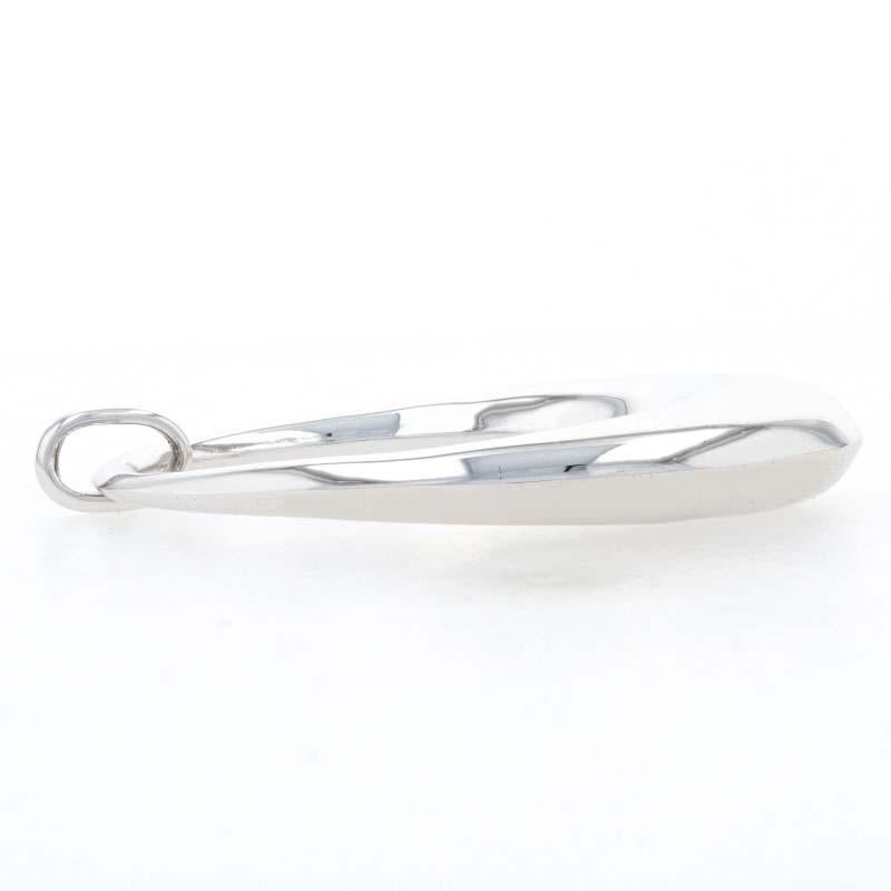 This piece retails at $175

Metal Content: Sterling Silver
Finish: Polished
Measurements: 1 19/32