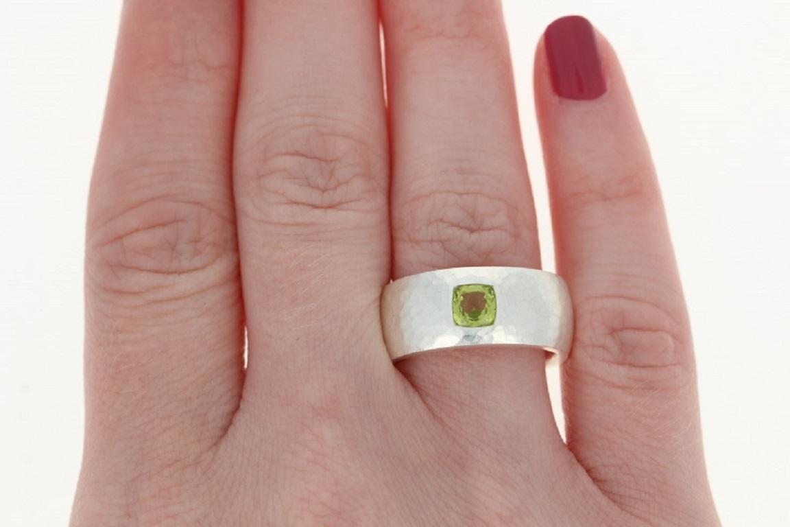 For Sale:  New Bastian Inverun Peridot Ring Hammered Sterling Silver Statement 3