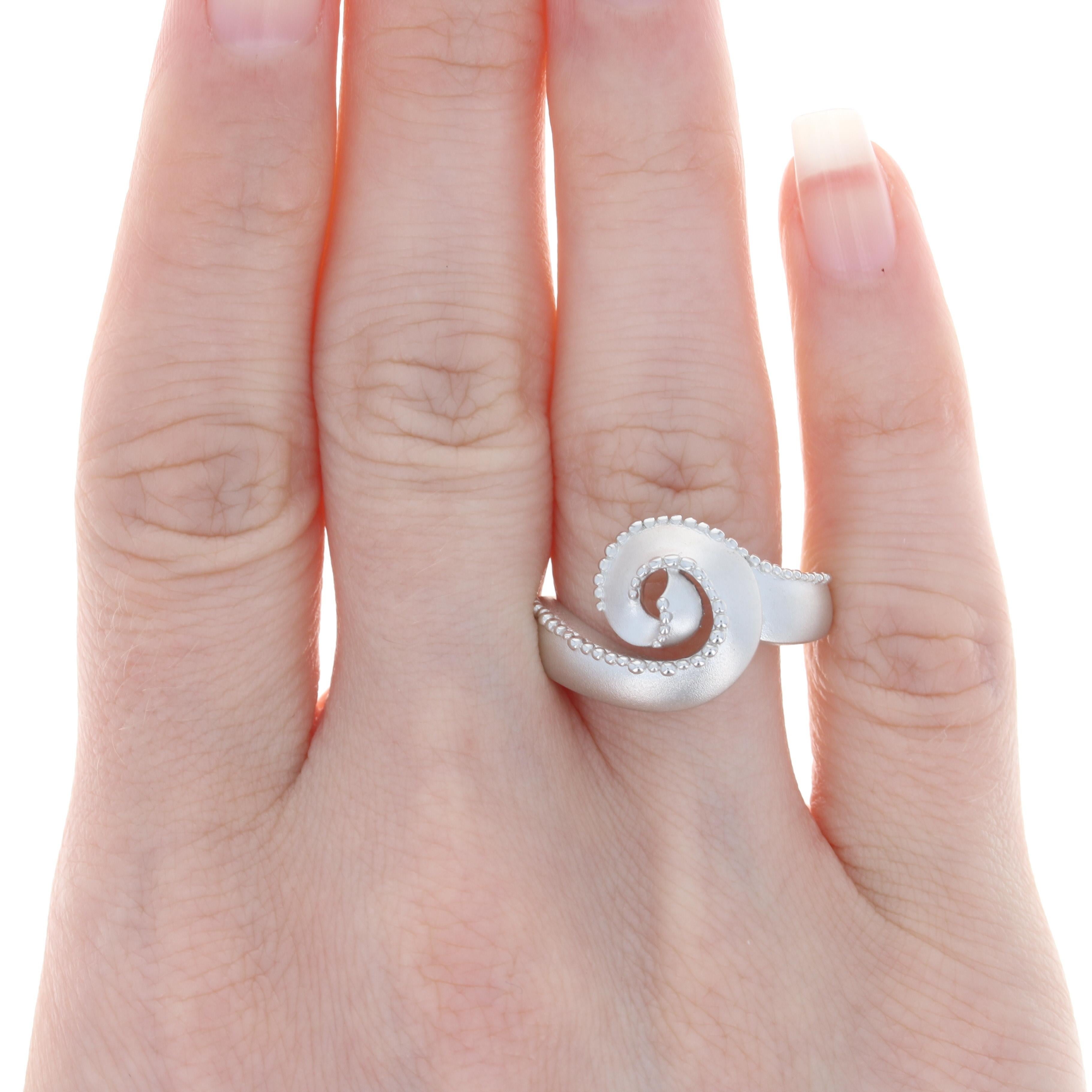 New Bastian Inverun Swirl Ring, Brushed Sterling Silver Statement In New Condition For Sale In Greensboro, NC