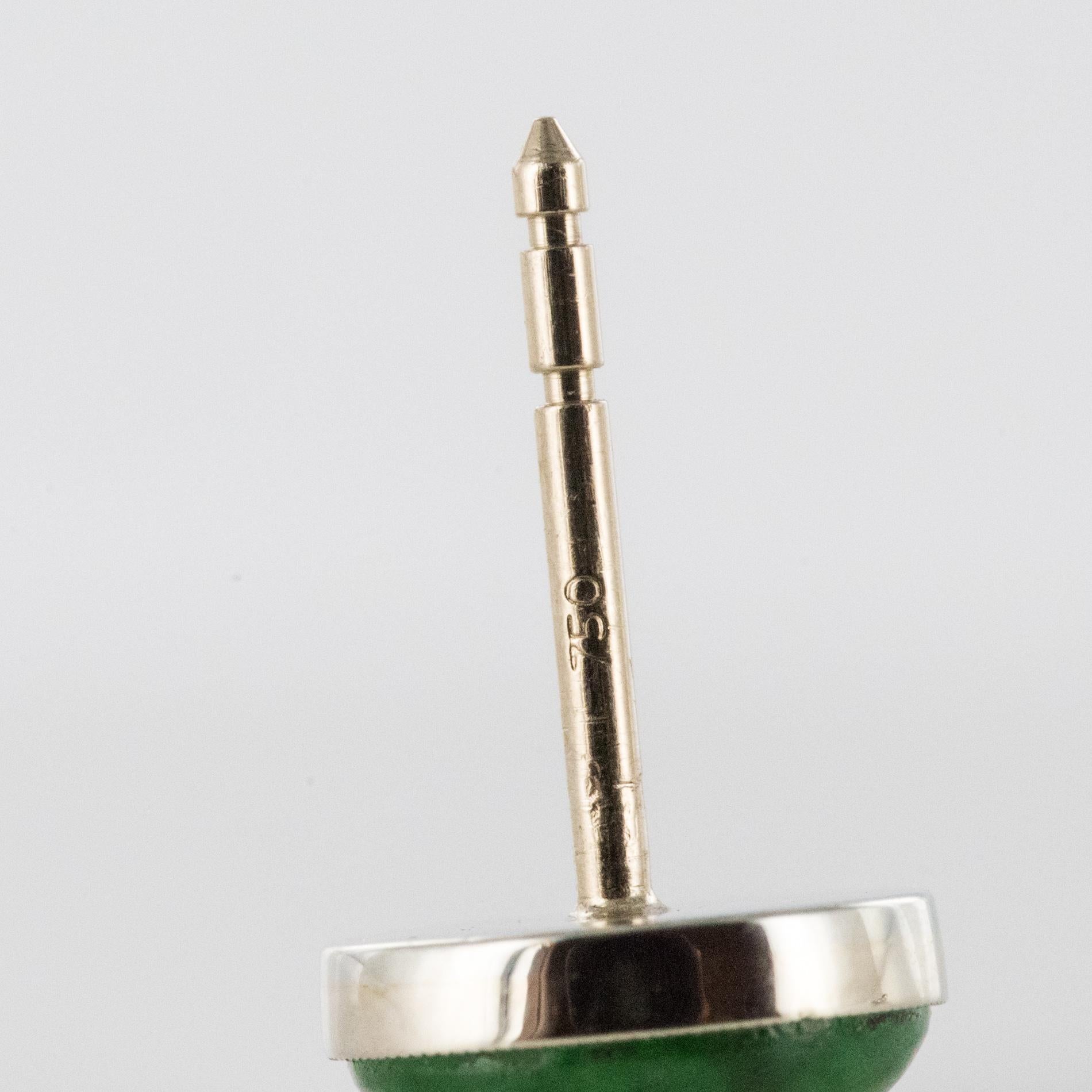 Baume Ohrhnger aus 18 Karat Weigold mit Jade-Diamanten im Angebot 9