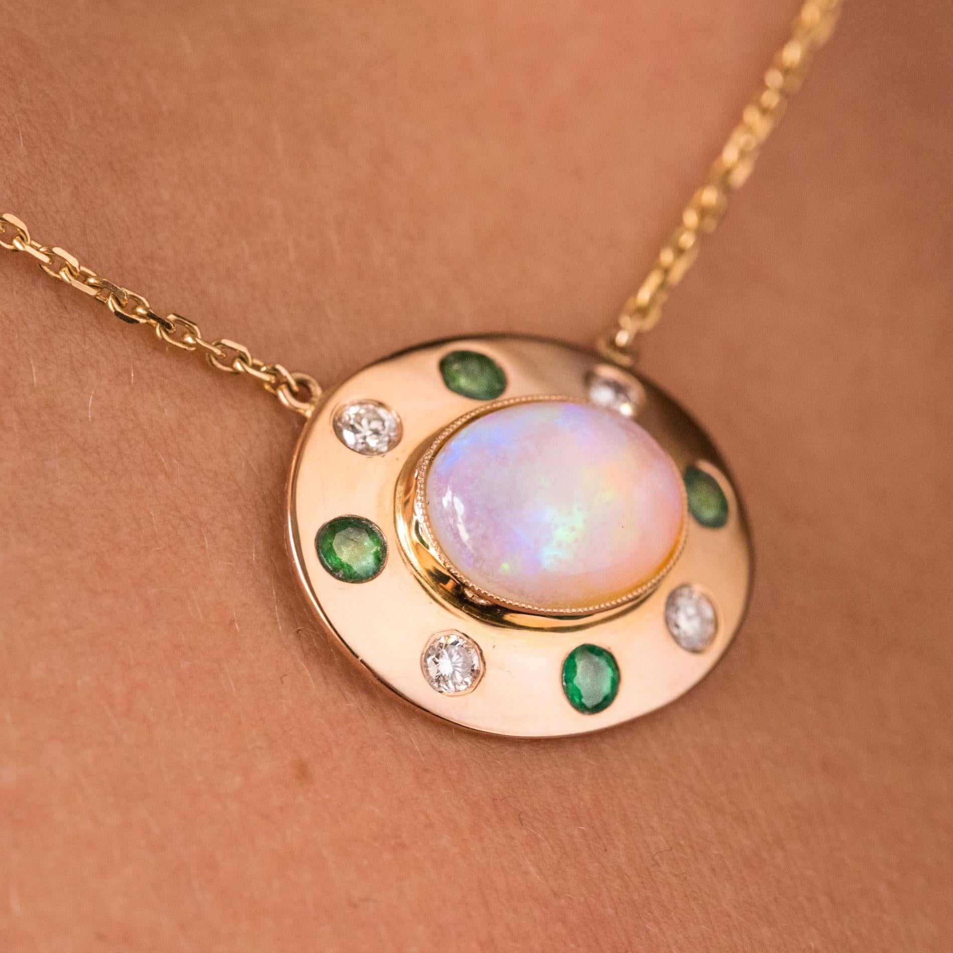 Baume Opal Emerald Diamond 18 Karat Yellow Gold Necklace 4