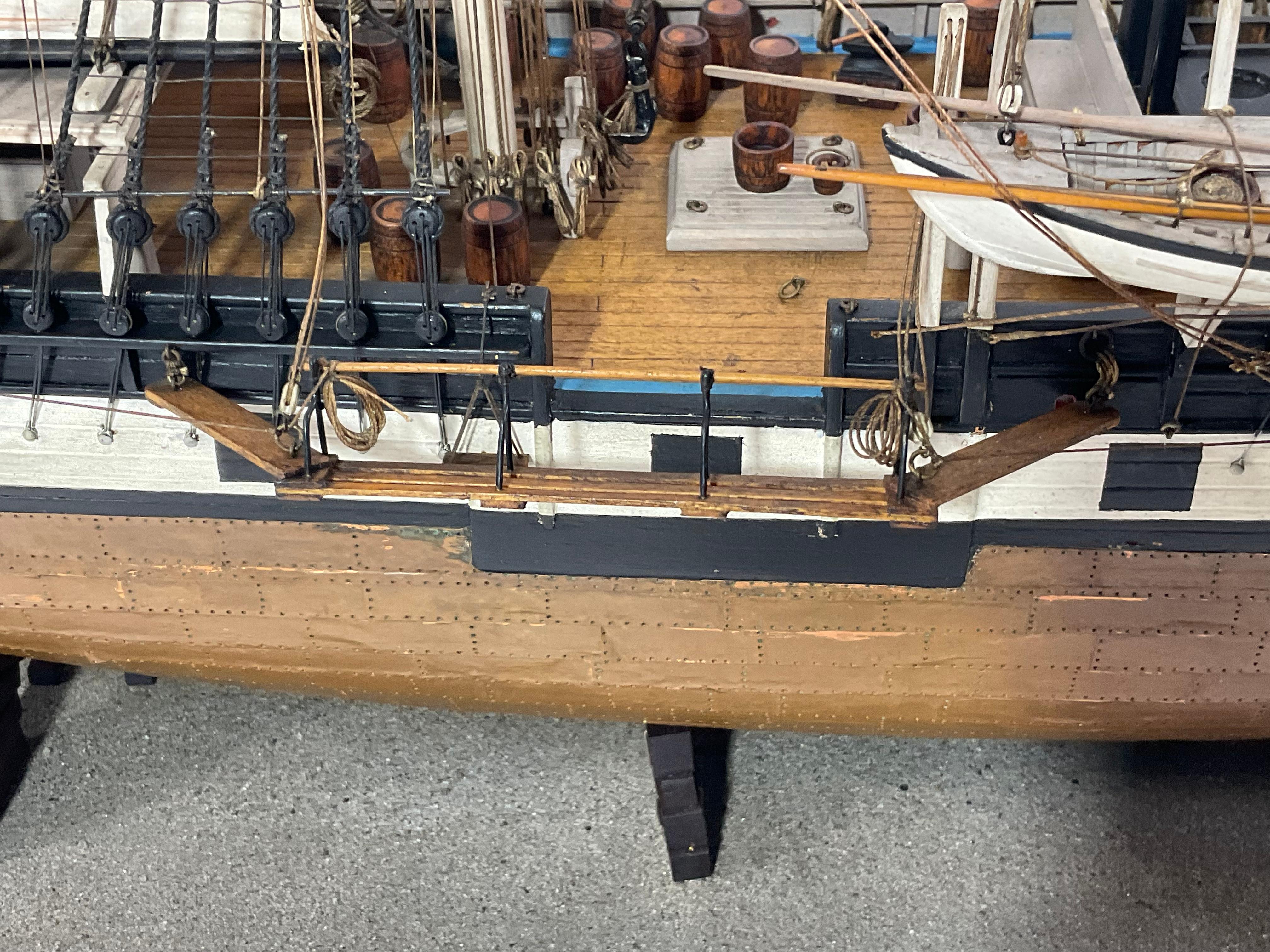 Nouveau modèle de bateau à baleines « Cortez » de Bedford en vente 6
