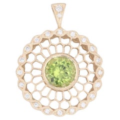 Pendentif floral Beverley K en or jaune 14 carats avec péridot de 1,38 carat et diamants