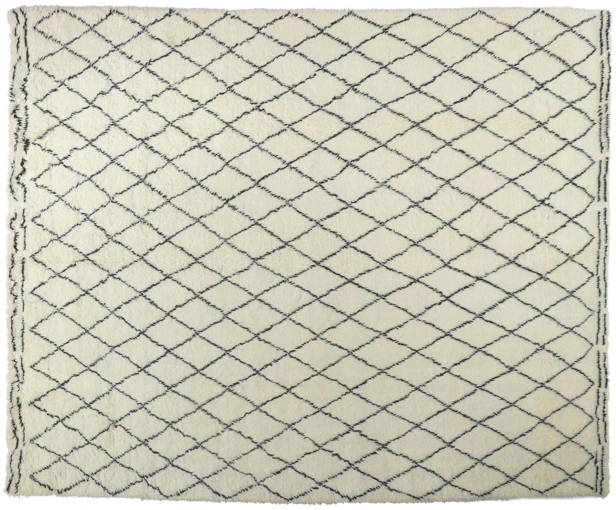 Moderner schwarzer und elfenbeinfarbener Teppich im marokkanischen Stil mit Cozy Hygge-Stil im Angebot 3