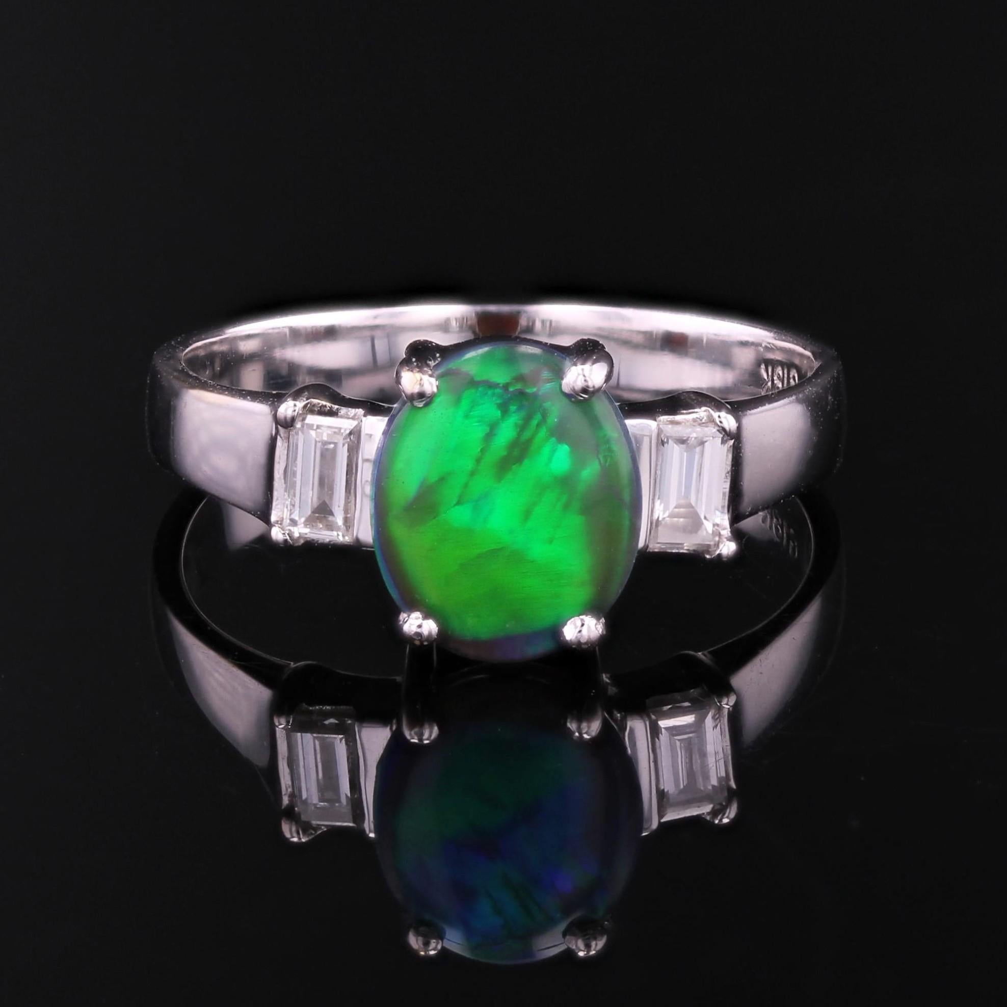 New Black Opal Emerald Cut Diamonds 18 karat White Gold Ring In New Condition For Sale In Poitiers, FR