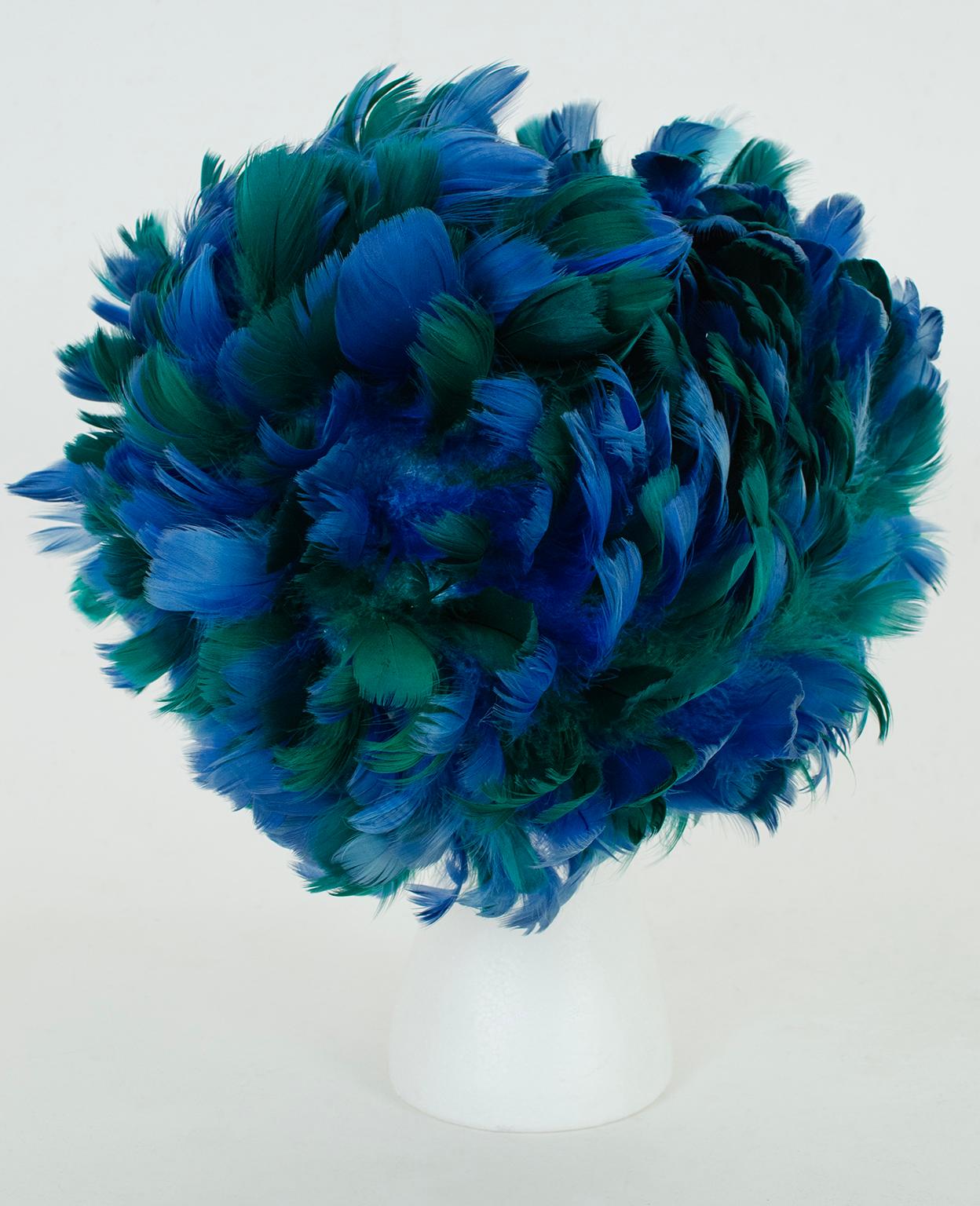 New Blue-Green Ombré Feather Afro Bubble Turban Hat, Haiti – One Size, 1960s In Excellent Condition For Sale In Tucson, AZ