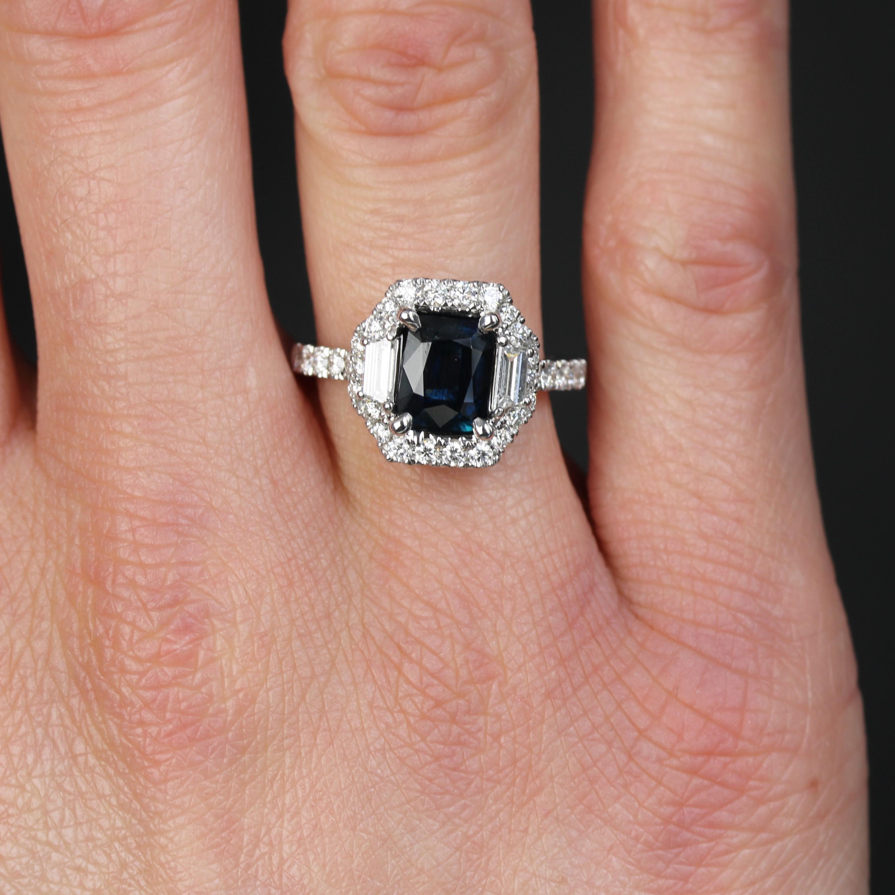 Nuevo Zafiro Azul Trapecio Diamantes Anillo Racimo Oro Blanco 18 Kilates en venta 3