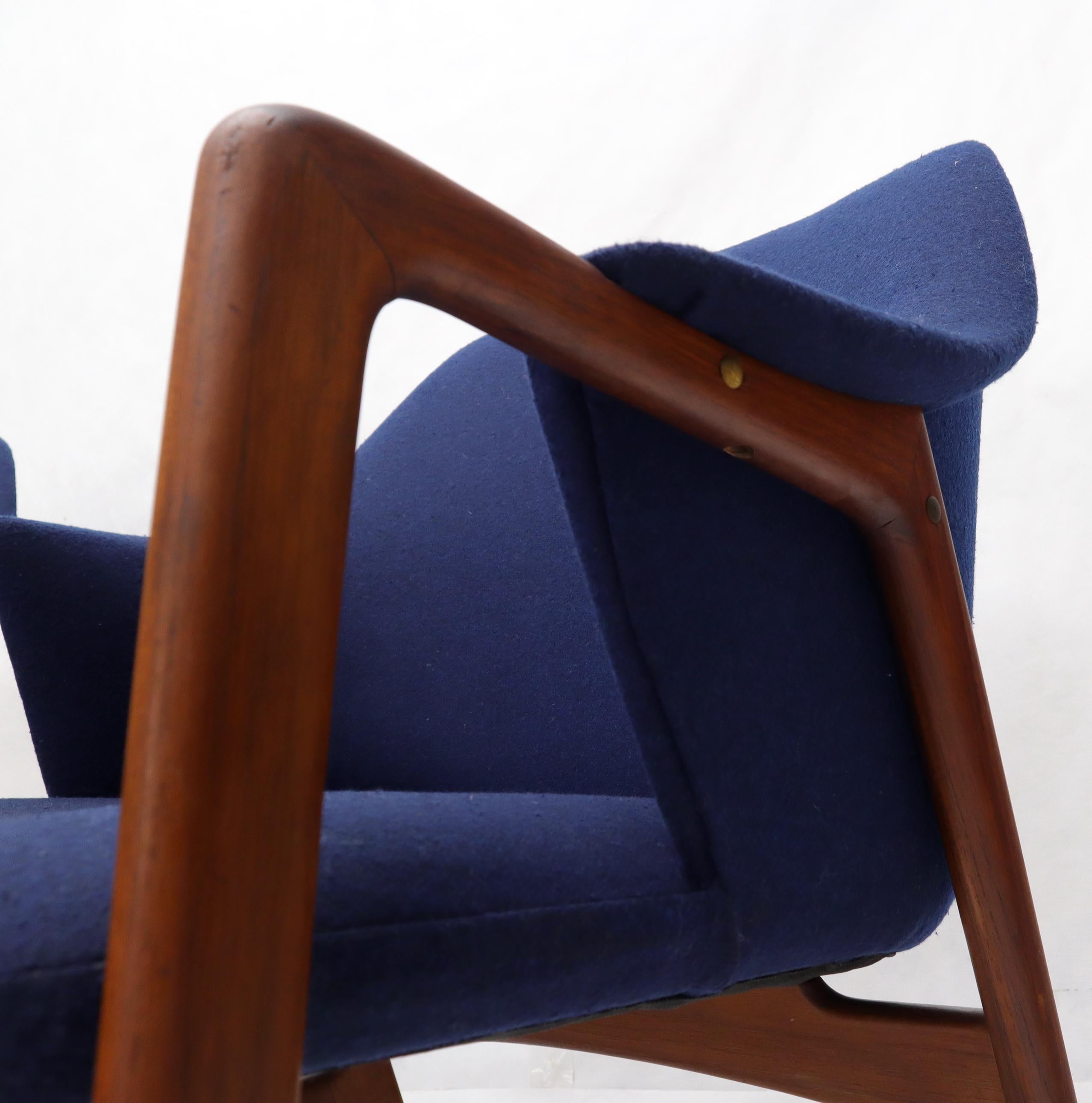 New Blue Wool Upholstery Teak Frames Danish Mid-Century Modern Lounge Chairs For Sale 4