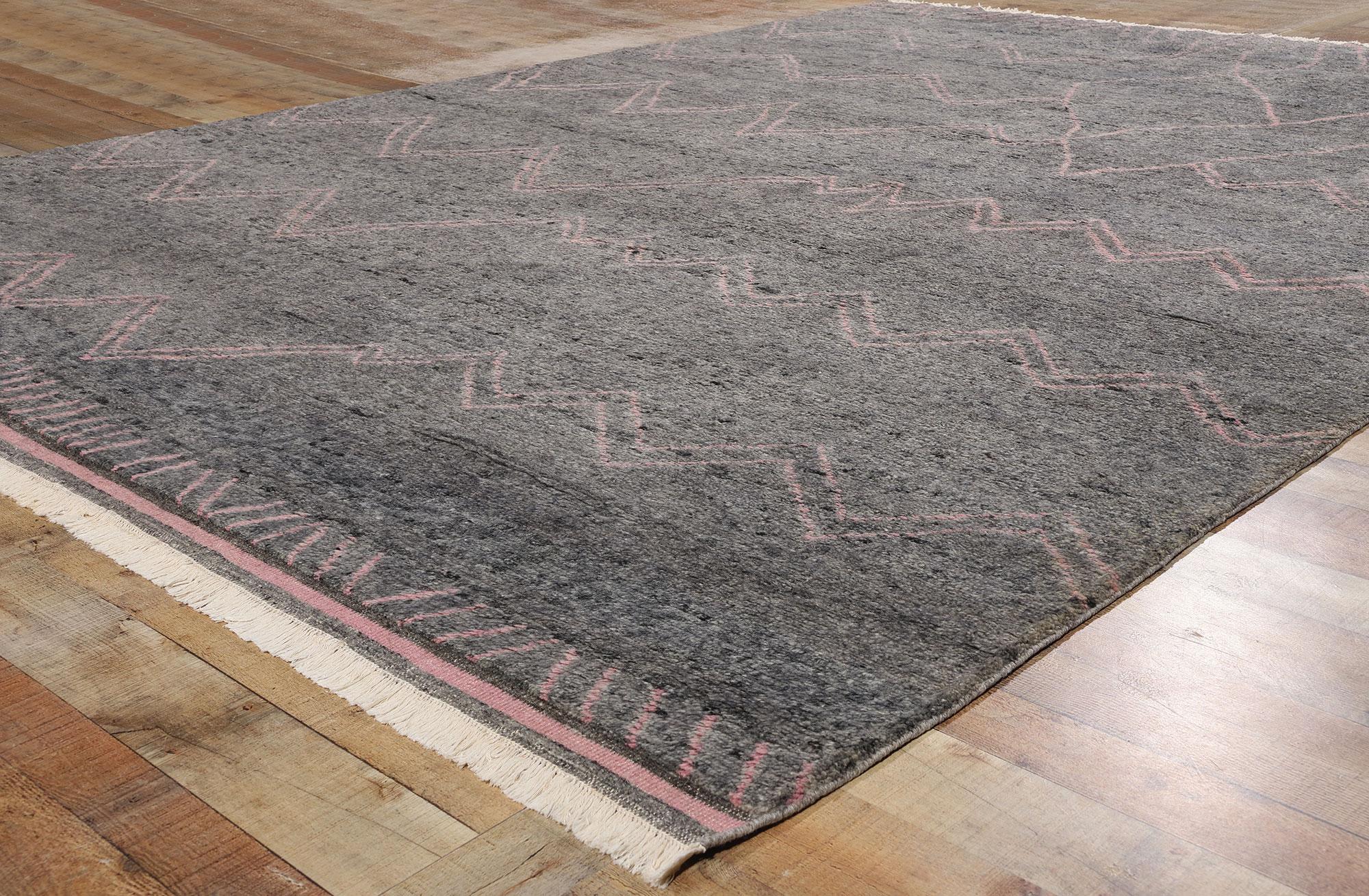 Wool New Blushing Midnight Modern Gray Moroccan Rug with Transitional Style For Sale
