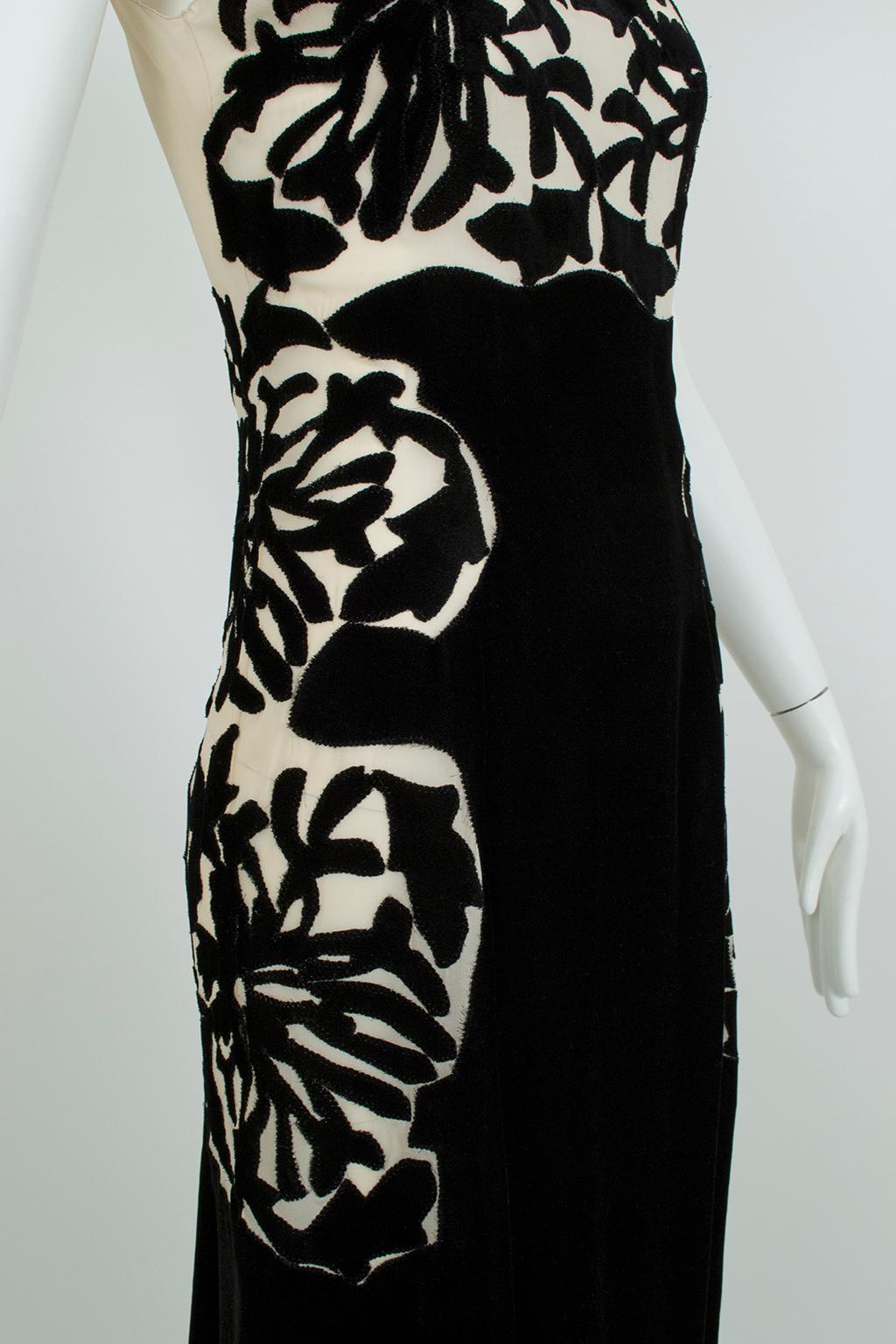 New Bottega Veneta Black Silk Velvet Branch Coral Illusion Runway Dress – It. 38 For Sale 3