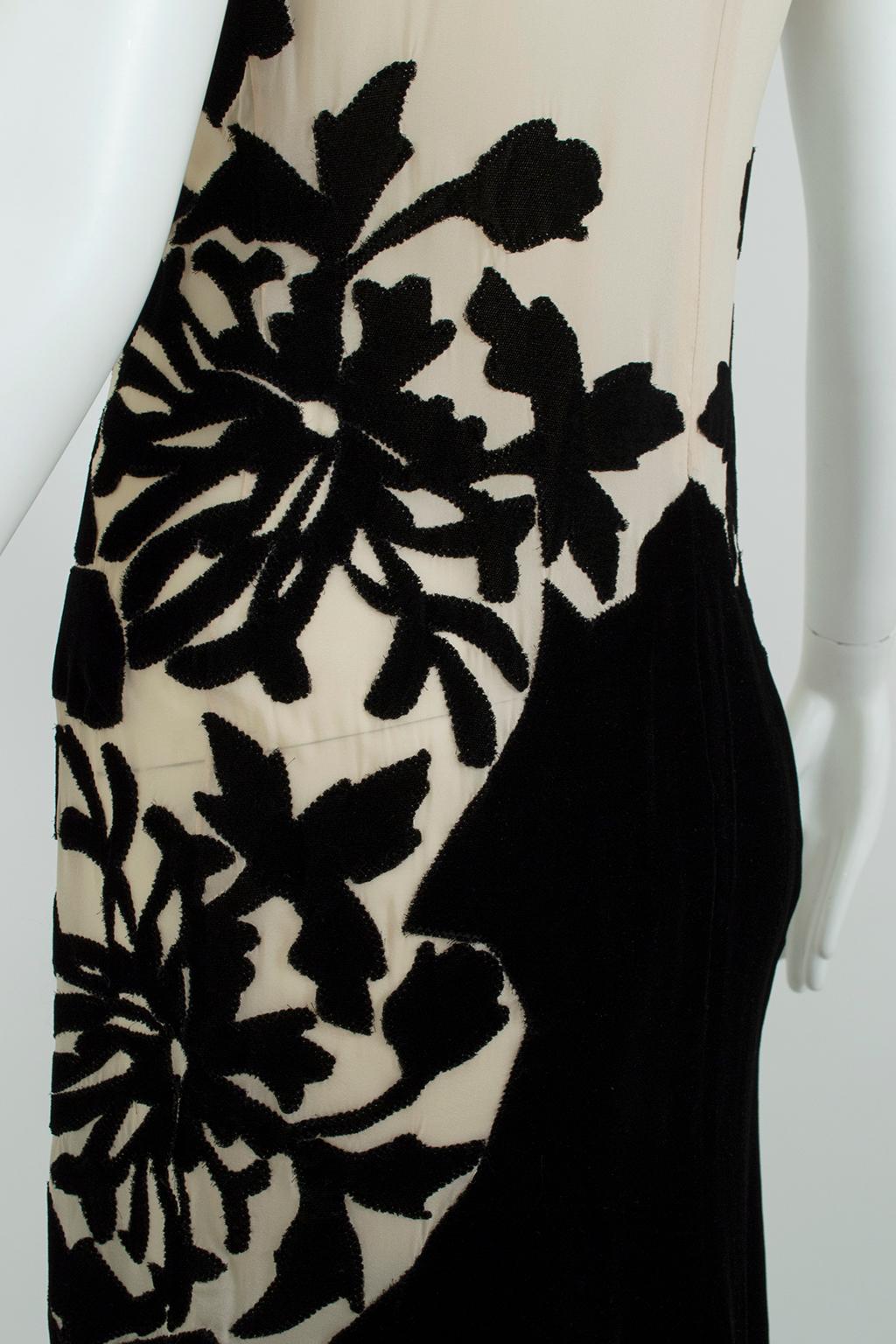 New Bottega Veneta Black Silk Velvet Branch Coral Illusion Runway Dress – It. 38 For Sale 6
