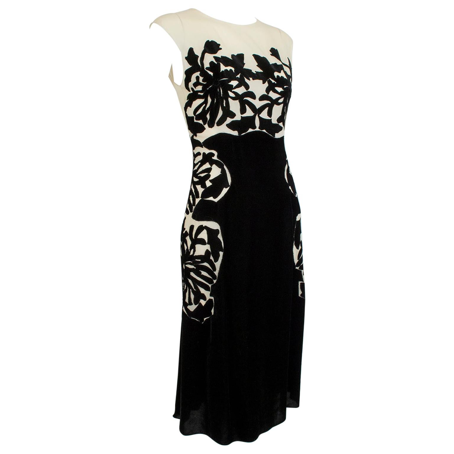 New Bottega Veneta Black Silk Velvet Branch Coral Illusion Runway Dress – It. 38 For Sale