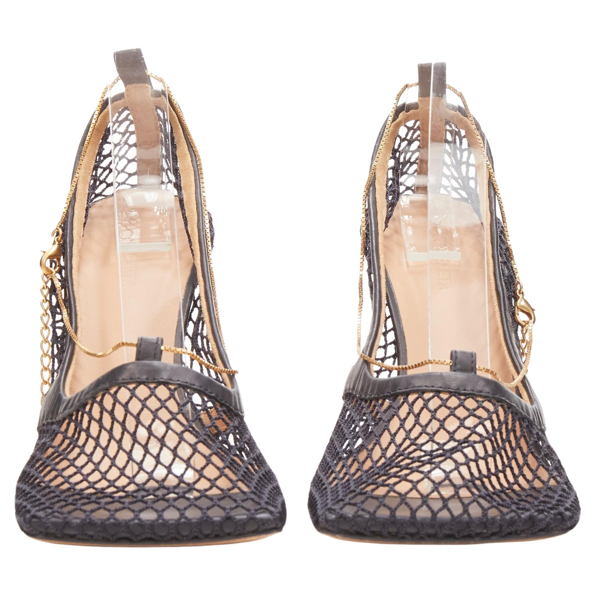 new BOTTEGA VENETA DANIEL LEE black net mesh square toe gold chain heel  EU38.5
Brand: Bottega Veneta
Collection: 2019 Runway
Material: Mesh
Extra Detail: Net mesh upper. Square toe. Gold-tone fine chain anklet. Curved heel.
Made in: