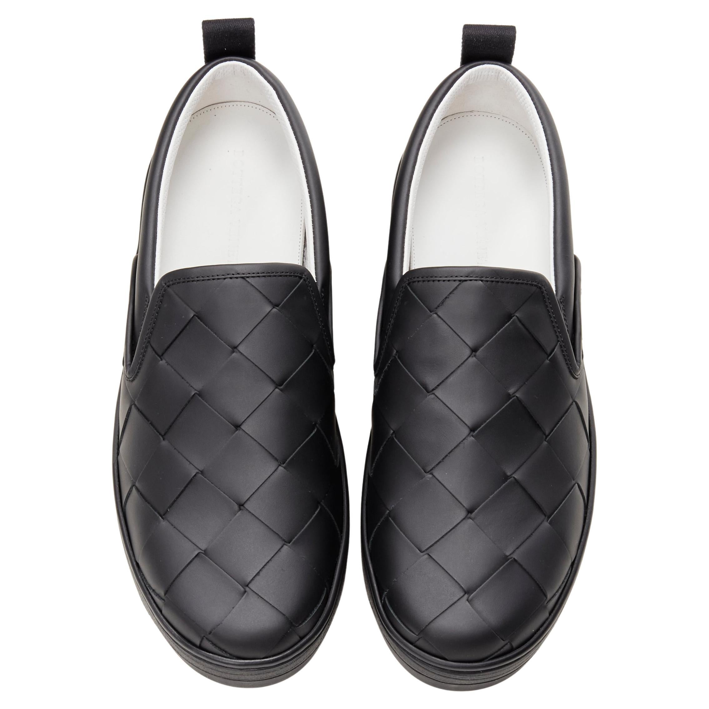 new BOTTEGA VENETA Maxi Intrecciato black woven leather slip on shoes EU44 US11