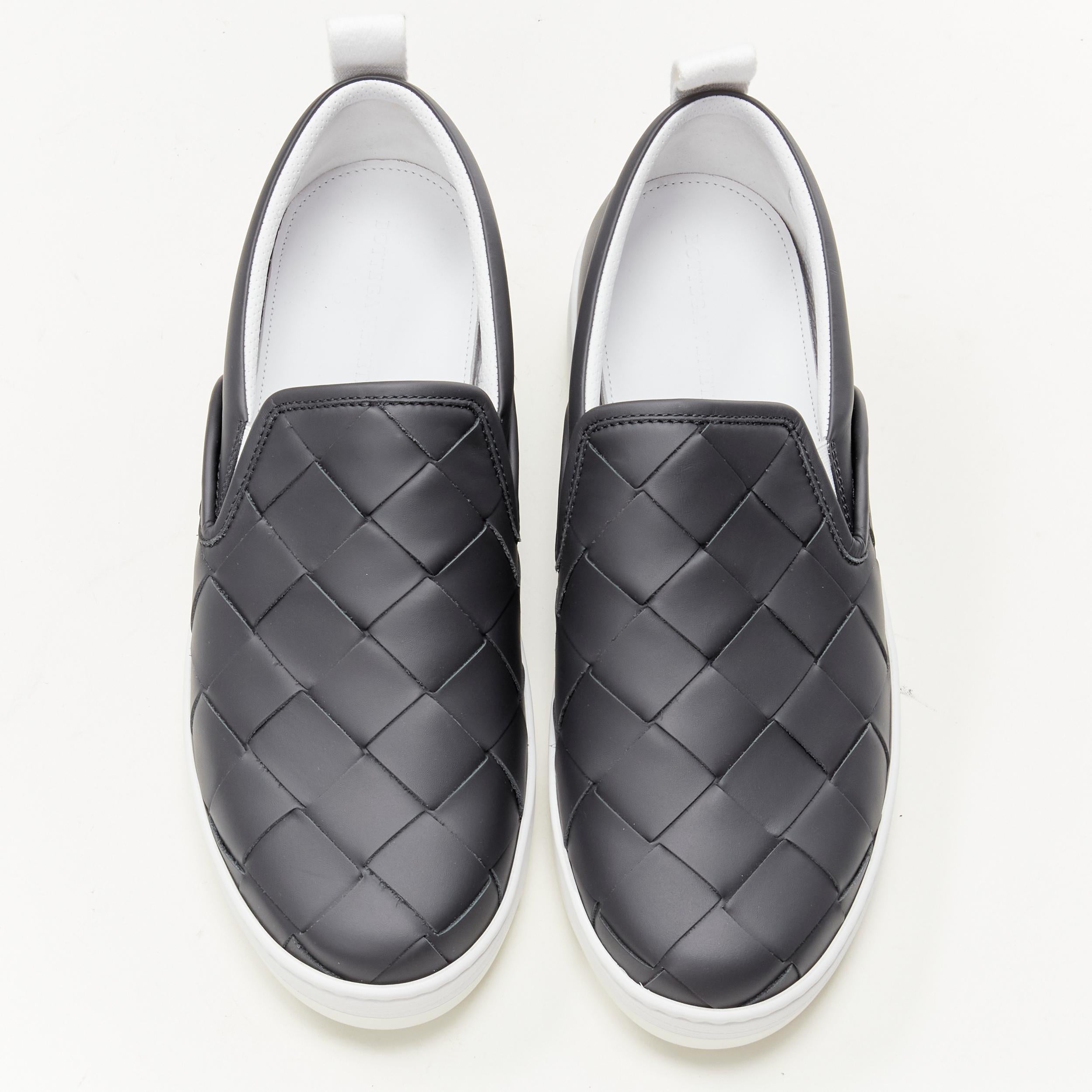 Gray new BOTTEGA VENETA Maxi Intrecciato grey woven leather skate shoes EU45.5