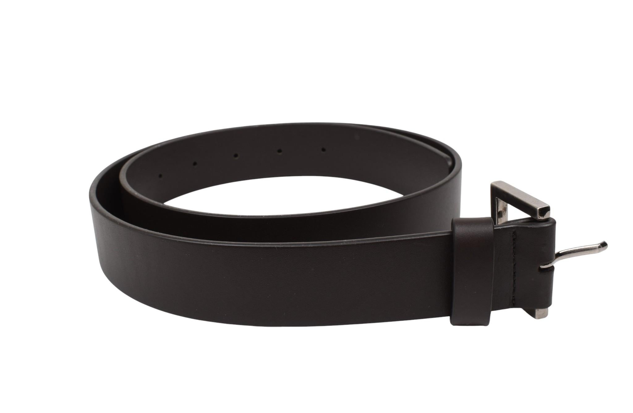 Neu Bottega Veneta Herrengürtel Minimalistisch Klassisch Minimal, Größe 85/34-klein, S174 (Schwarz) im Angebot