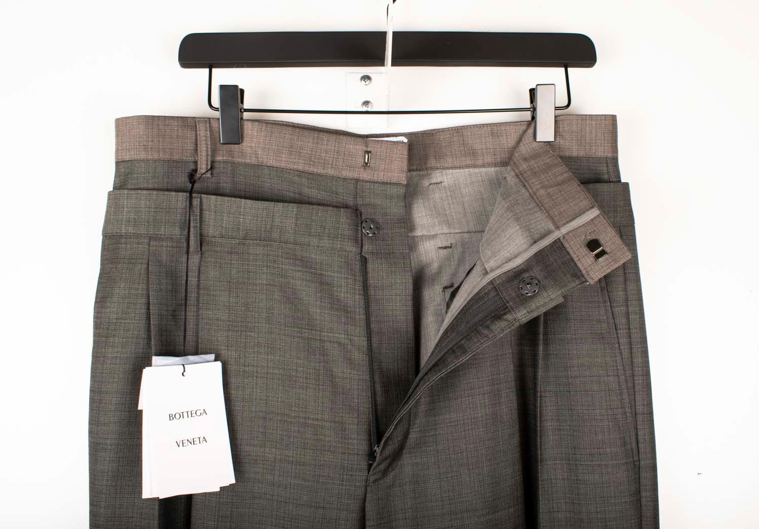 Check my other listings. Have many more designer clothes for sale. Open to any offers.
Item for sale is 100% genuine Bottega Veneta Double Waist, Relaxed, Loose Fit Men Pants, S1493, VITR5, 394g.
Color: Grey
(An actual color may a bit vary due to