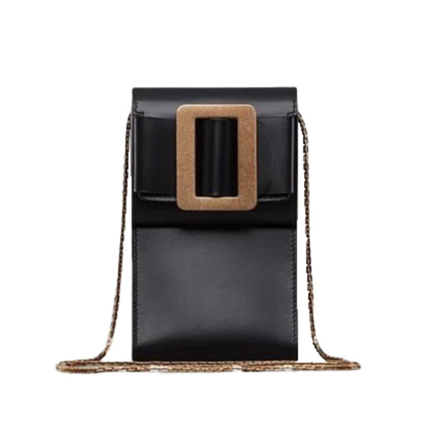 New Boyy Black Buckle Flap Case Gold Leather Crossbody Bag

Authenticity Guaranteed

DETAILS
Brand: Boyy
Condition: Brand new
Gender: Women
Category: Crossbody bag
Color: Black
Material: Leather
Gold-tone hardware
Snap button closure
Front buckle