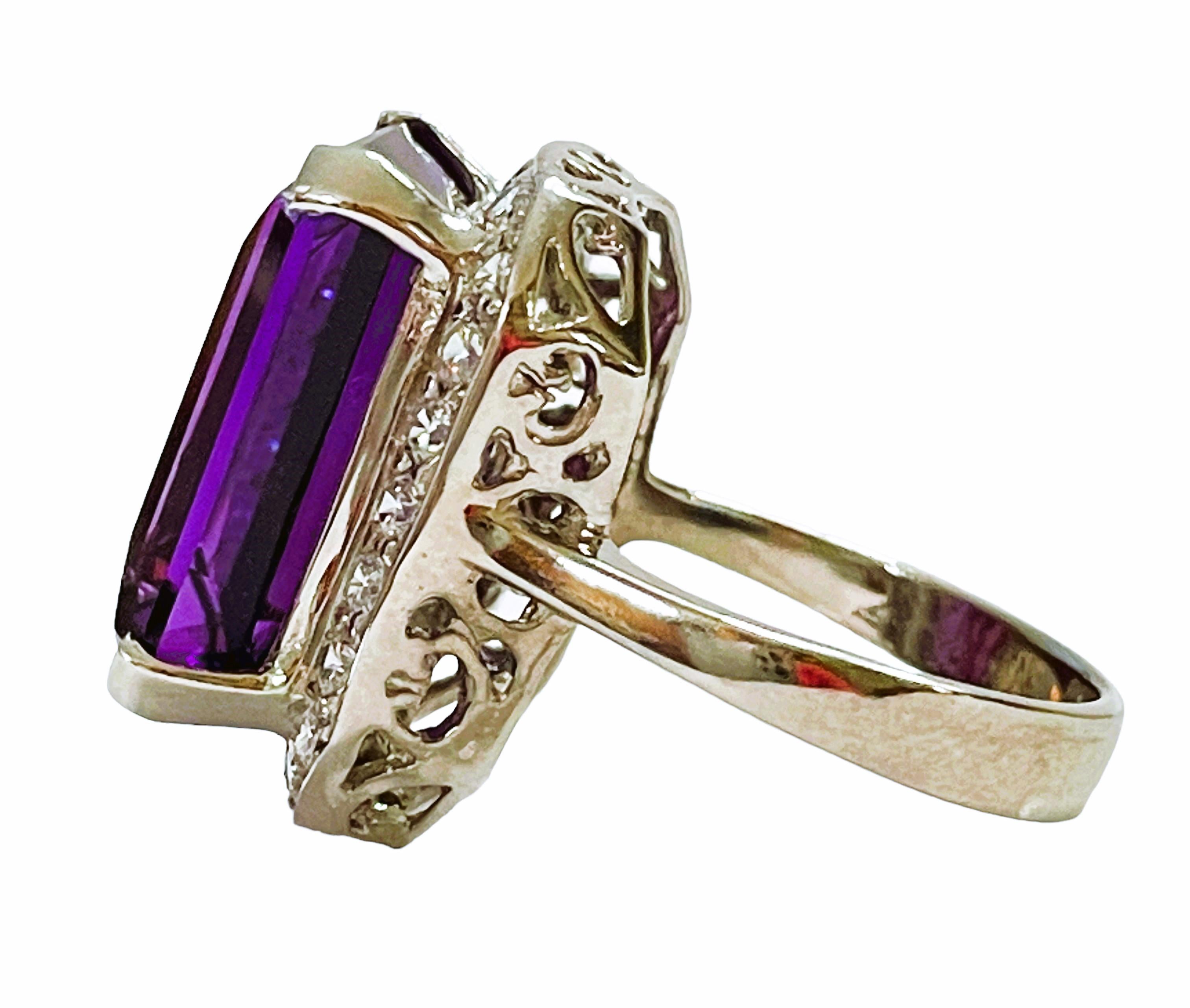 New Brazilian 15.6 Ct Color Changing Purple Amethyst and Sapphire ...