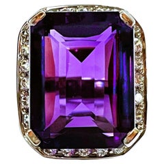 New Brazilian 15.6 Ct Color Changing Purple Amethyst & Sapphire Sterling Ring