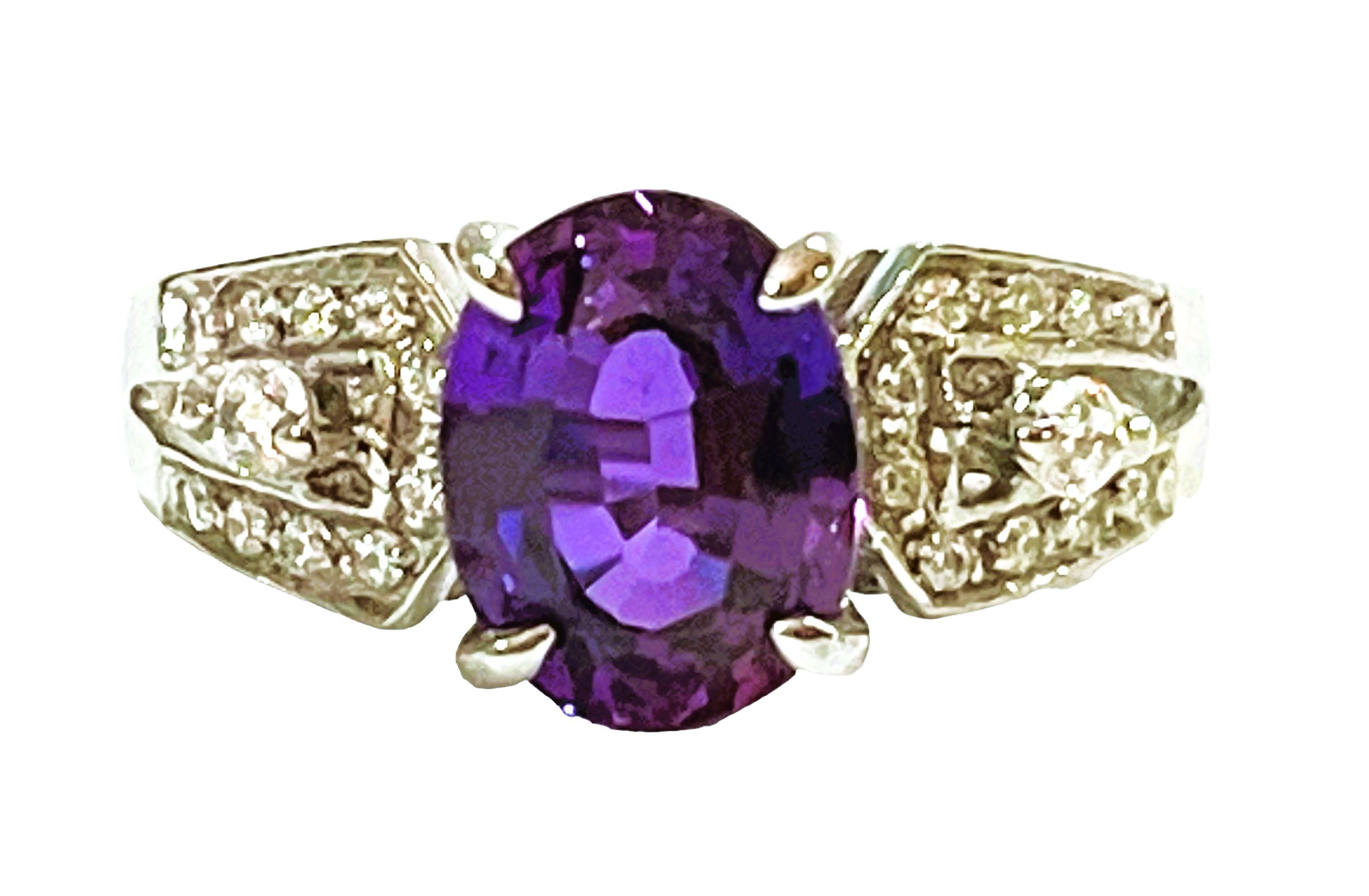 blue sapphire and amethyst ring