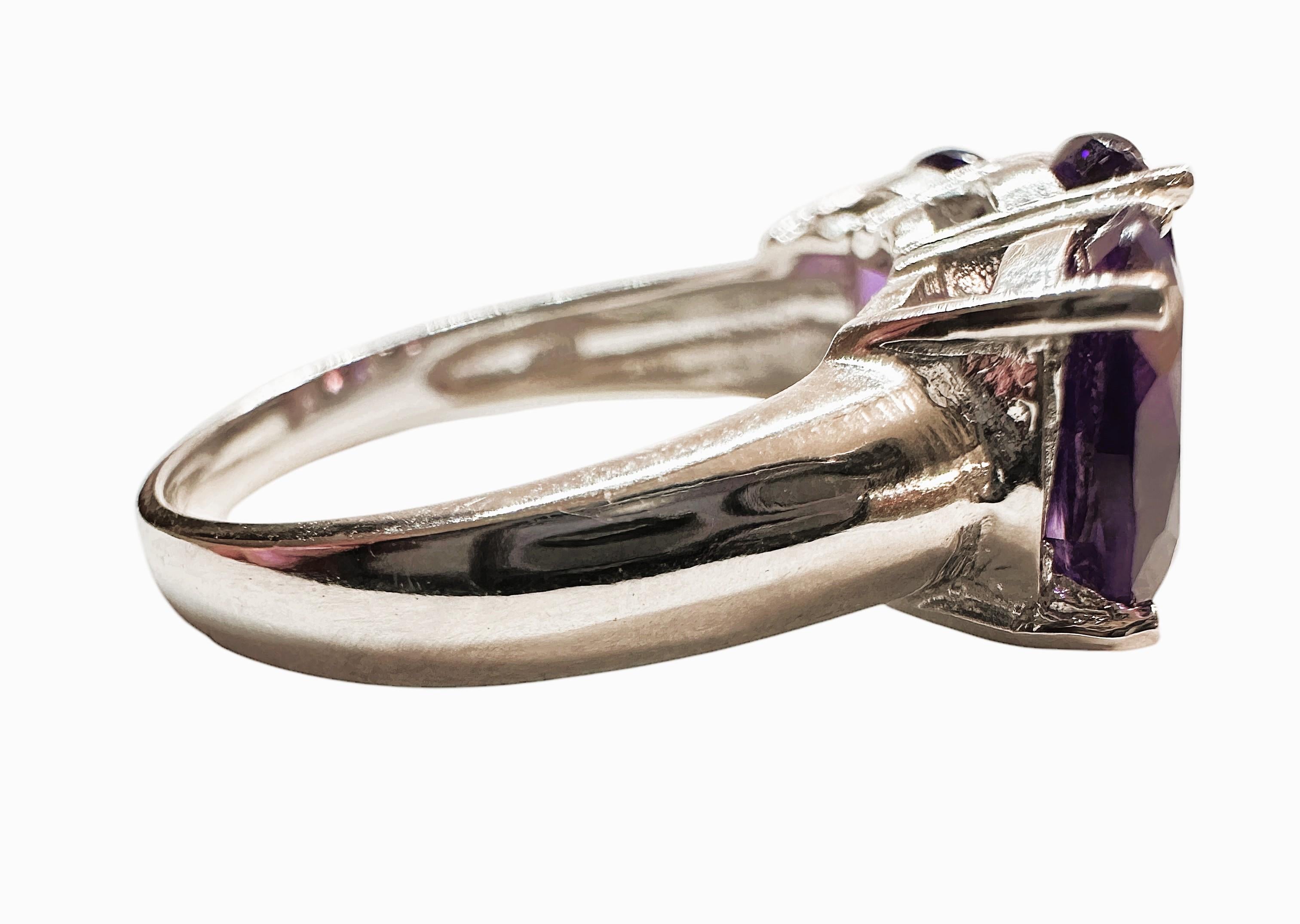 Art Deco New Brazilian 3-Stone 5.58 Ct Fancy Cut Amethyst Sterling Silver Ring size 6
