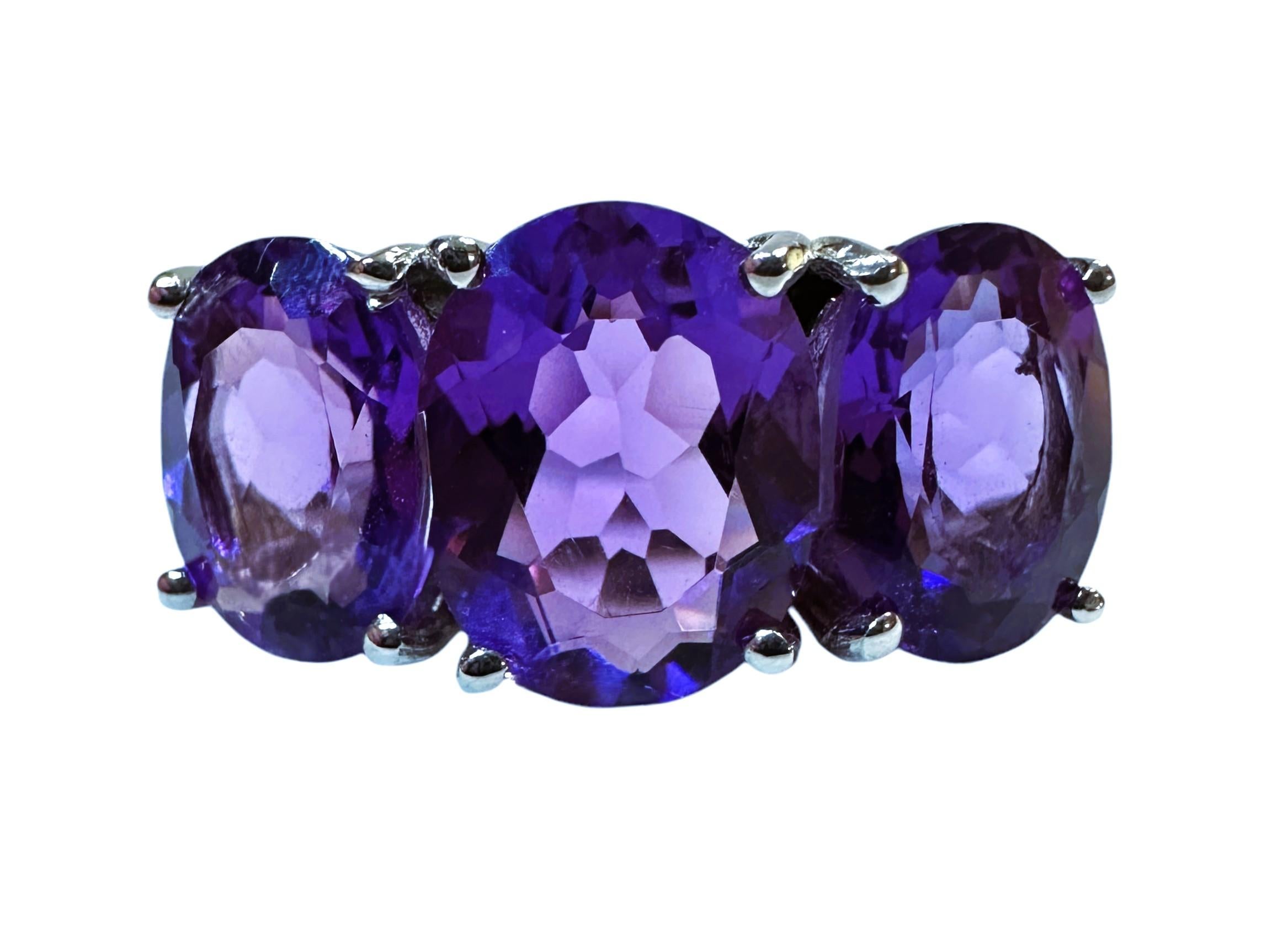 Women's New Brazilian 3-Stone 5.58 Ct Fancy Cut Amethyst Sterling Silver Ring size 6