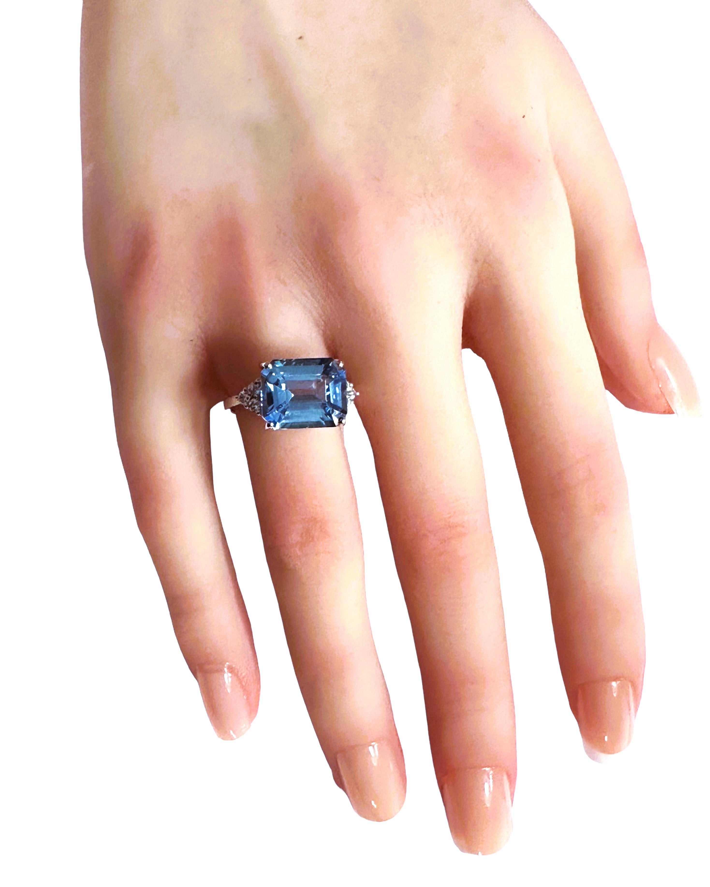 Neuer brasilianischer 6.3 Babyblauer Aquamarin im Smaragdschliff Sterling-Ring Damen