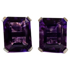 Neue brasilianische 8,25 Karat lila Amethyst-Sterlingsilber-Post-Ohrringe aus Sterlingsilber