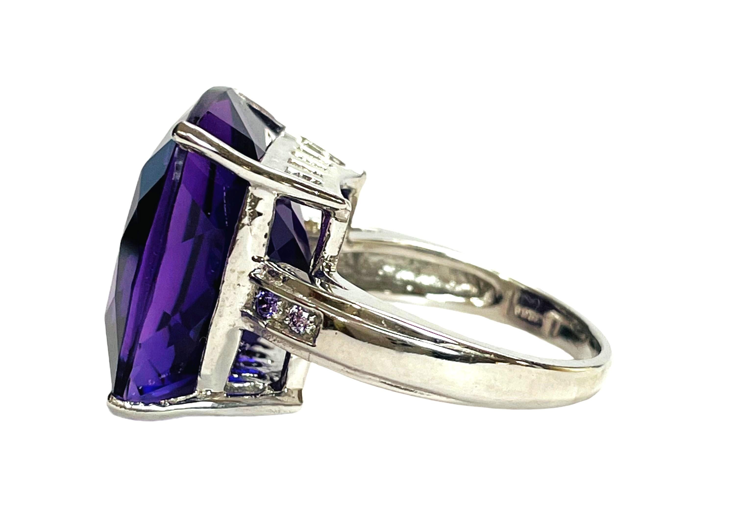 Art Deco New Brazilian Color Changing Purple Blue 22.8 Ct Amethyst Sterling Ring