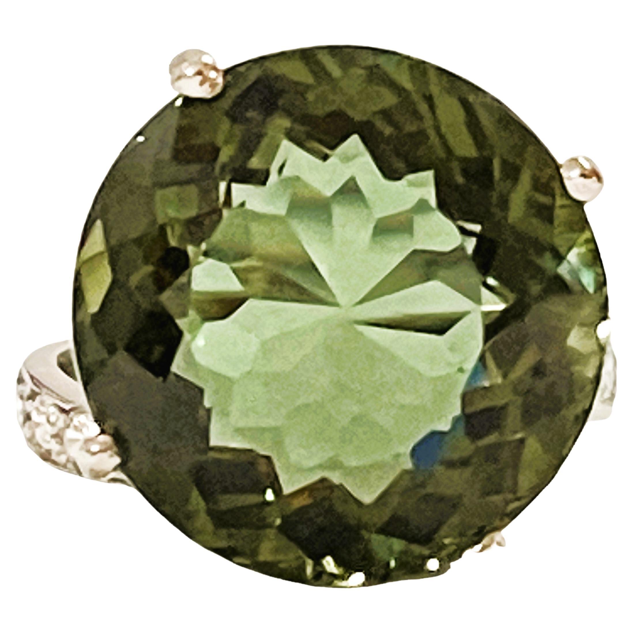 Neuer brasilianischer IF 15,20 Karat Waldgrüner Amethyst 
Saphir Sterling Ring