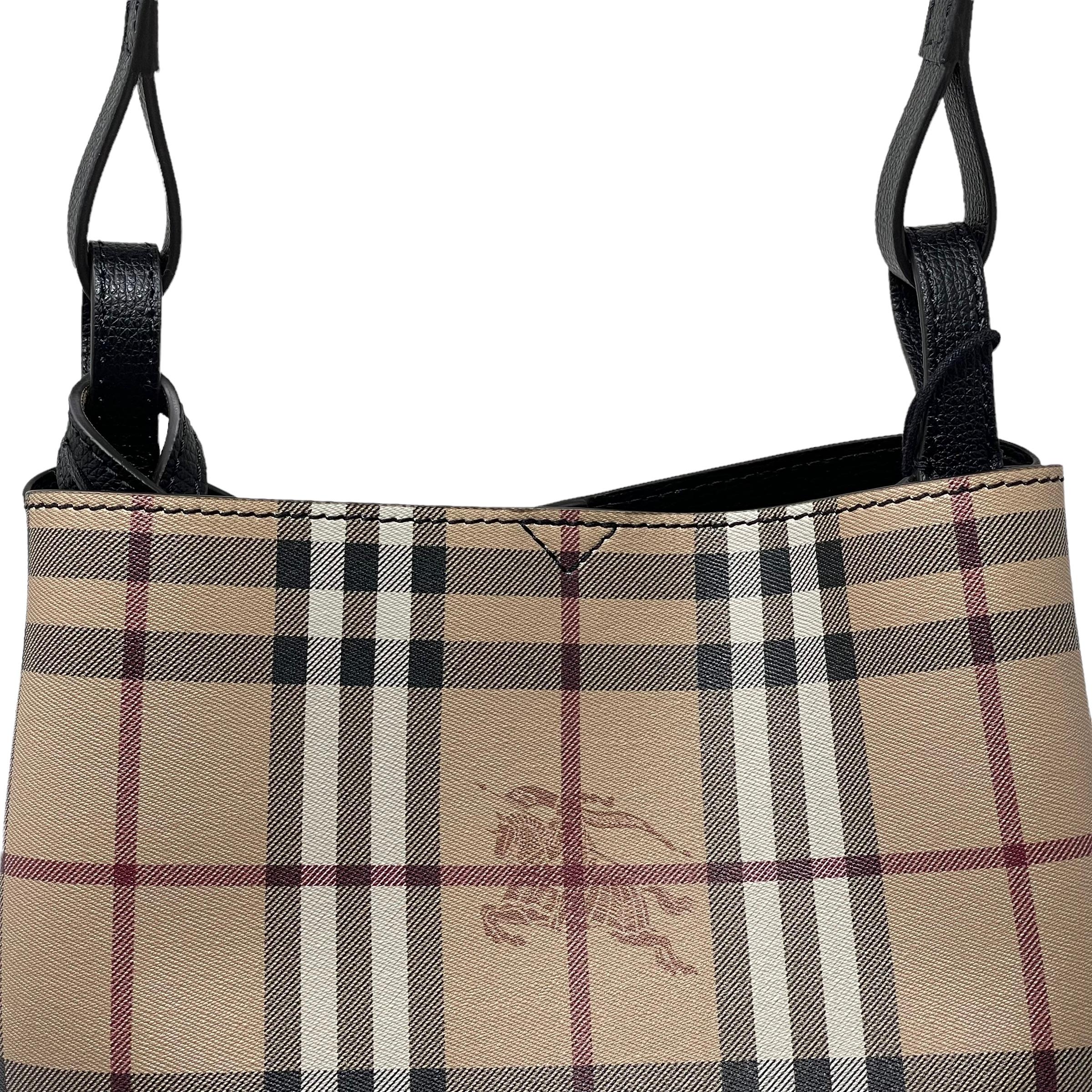 NEU Burberry Beige/Schwarz Haymarket Check Leder Bucket Crossbody Tasche im Angebot 7