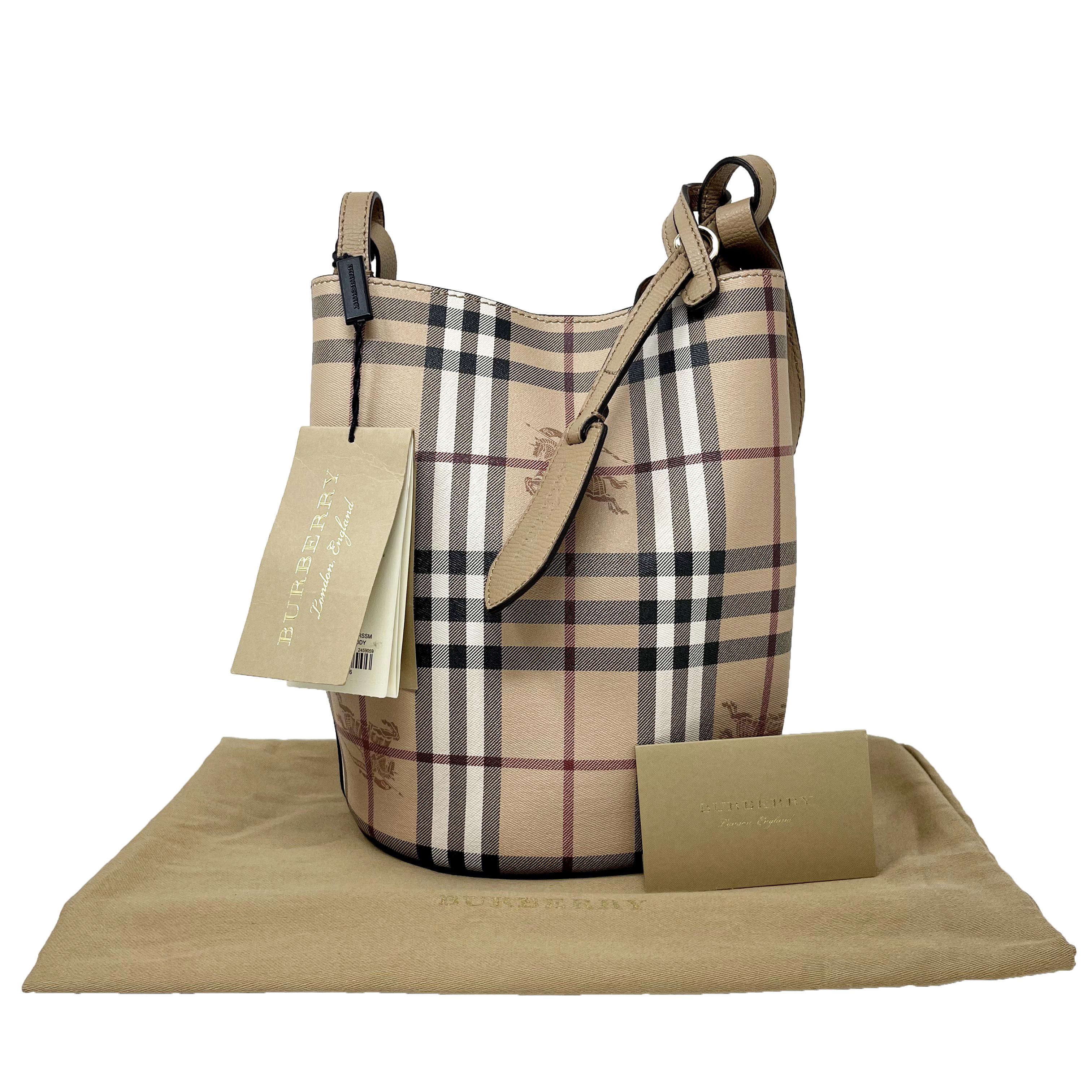 NEW Burberry Beige/Brown Haymarket Check Leather Bucket Crossbody Bag For Sale 12