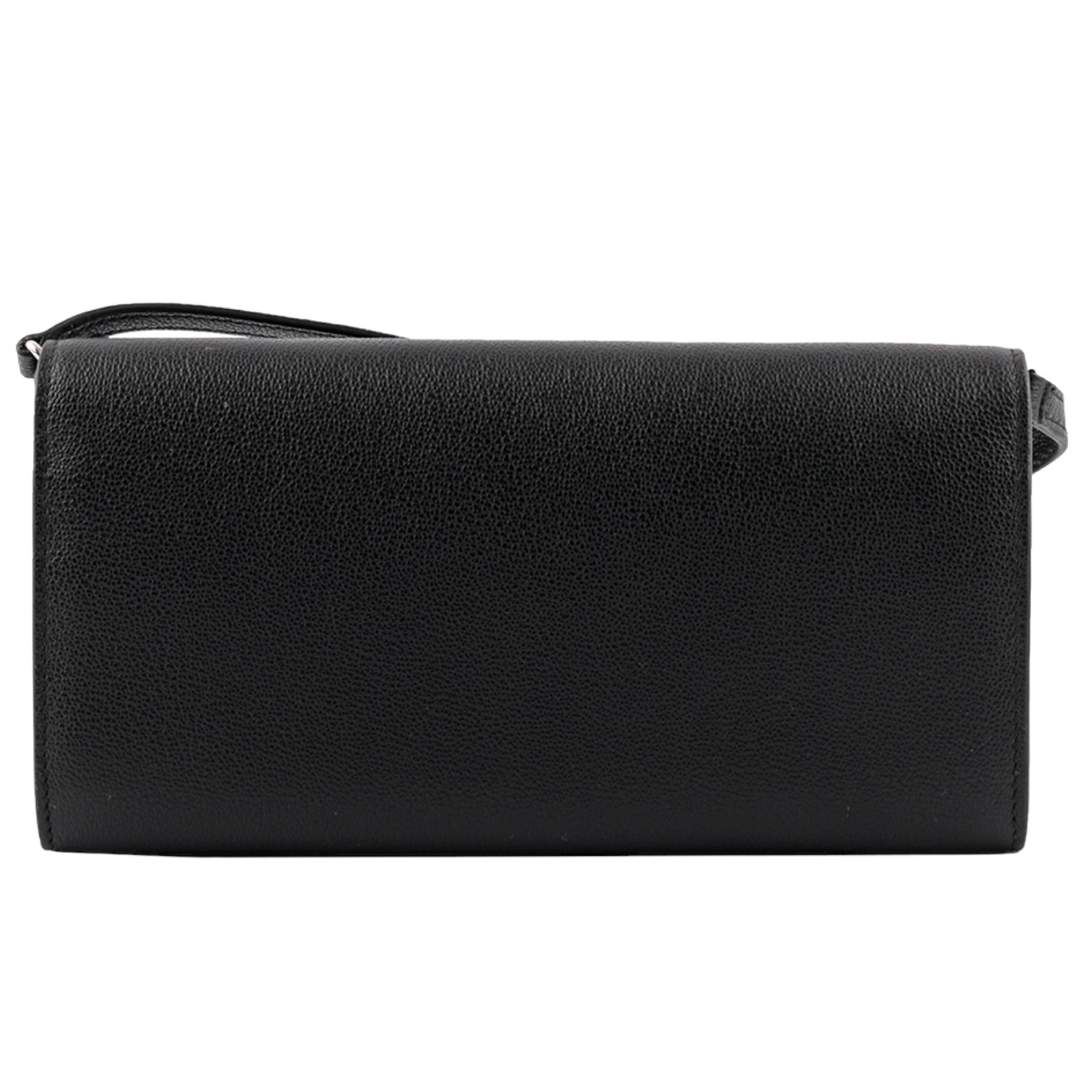 Burberry hotsell black purse