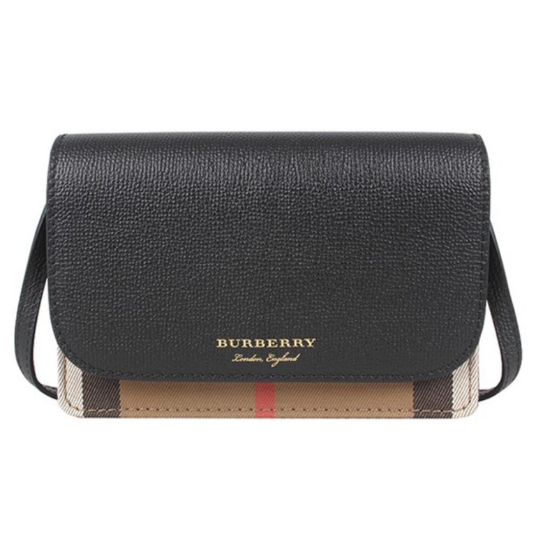 NEW Burberry Black Hampshire Check Leather Crossbody Bag For Sale at