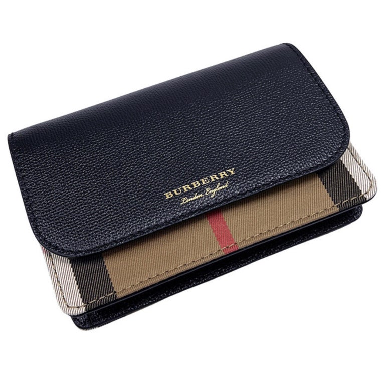 NEW Burberry Black Hampshire Check Leather Crossbody Bag For Sale at