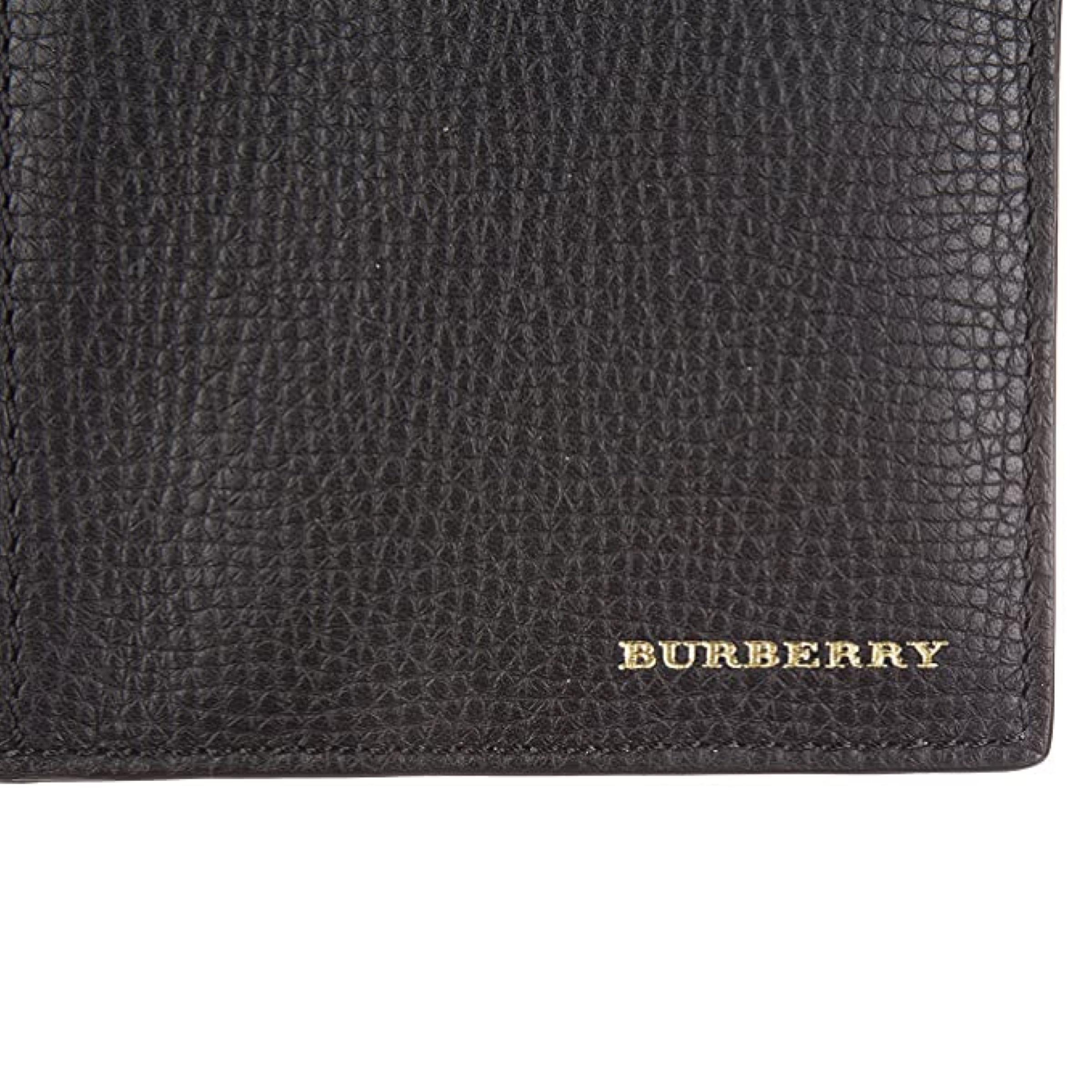 NEW Burberry Black Tartan House Check Leather Bifold Wallet For Sale 7