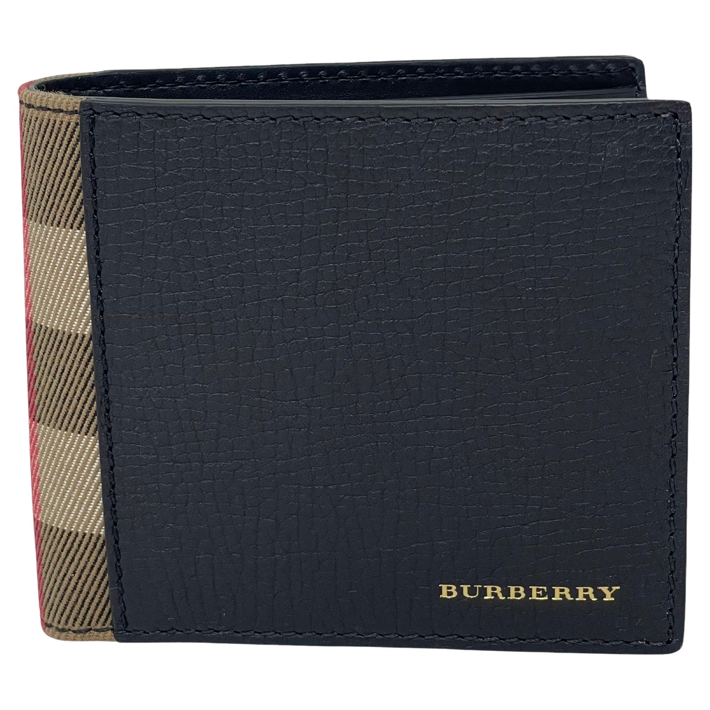 NEW Burberry Black Tartan House Check Leather Bifold Wallet For Sale