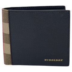 NEW Burberry Black Tartan House Check Leather Bifold Wallet