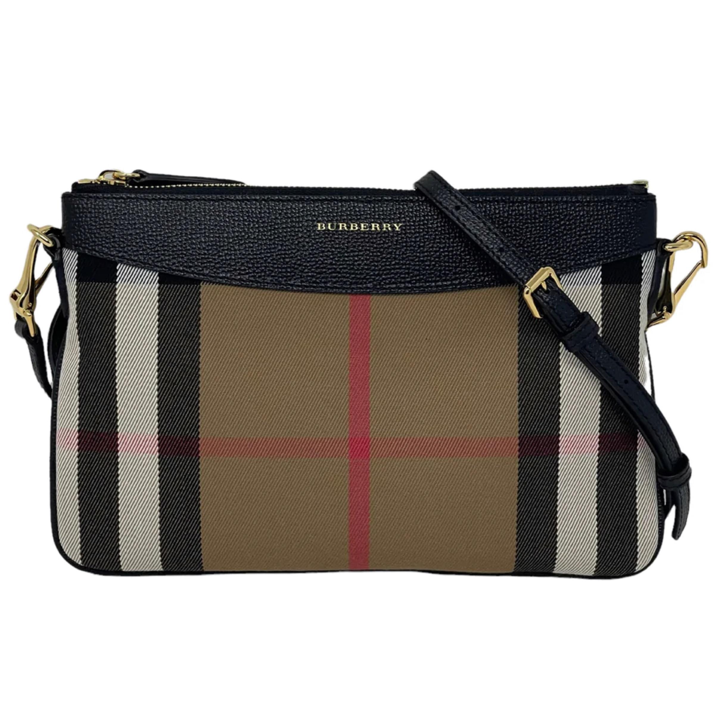 New Burberry Brown/Black Derby Peyton House Check Coated Canvas Clutch Crossbody Bag

Authenticity Guaranteed

DETAILS
Brand: Burberry
Condition: Brand new
Gender: Women
Category: Crossbody bag
Color: Brown/black
Material: Coated canvas
House check
