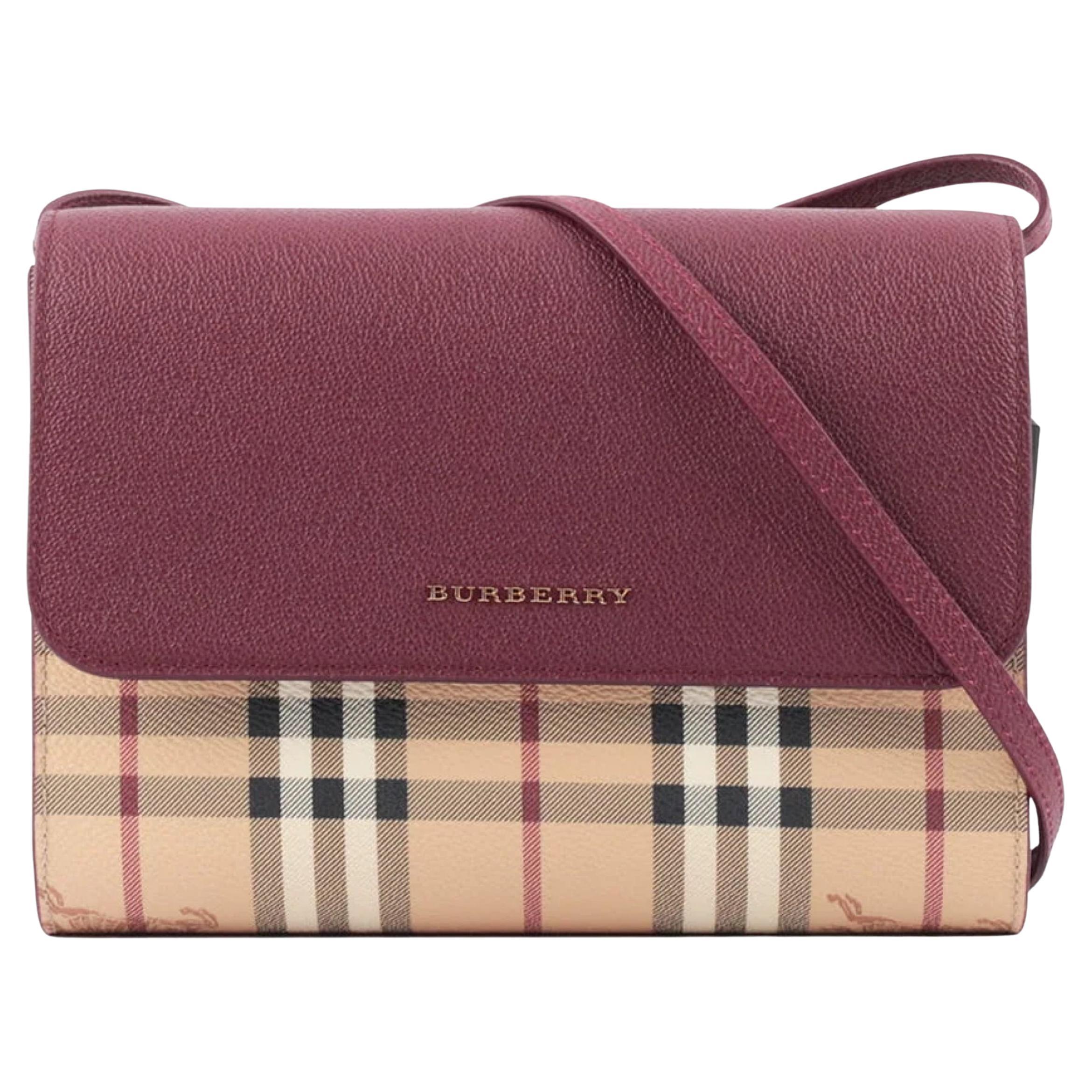Burberry loxley bag top