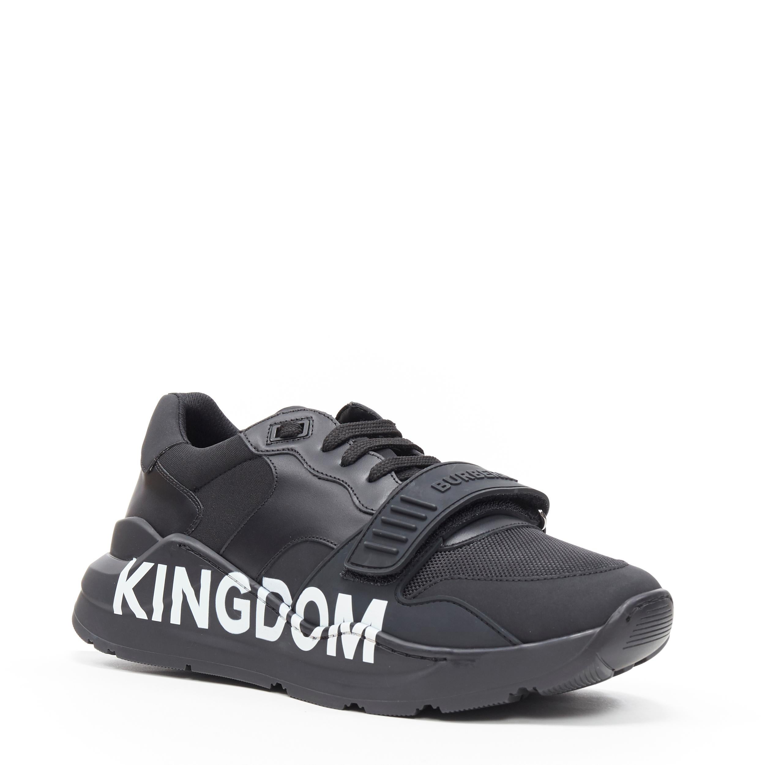 nuevo BURBERRY TISCI Ramsey KINGDOM cuero negro low top chunky sneakers EU43
Marca: Burberry
Diseñador: Riccardo Tisci
Colección: 2019
Nombre del modelo / Estilo: Ramsey
Material: Piel
Color: Negro
Patrón: Sólido
Cierre: Cordón
Material del forro: