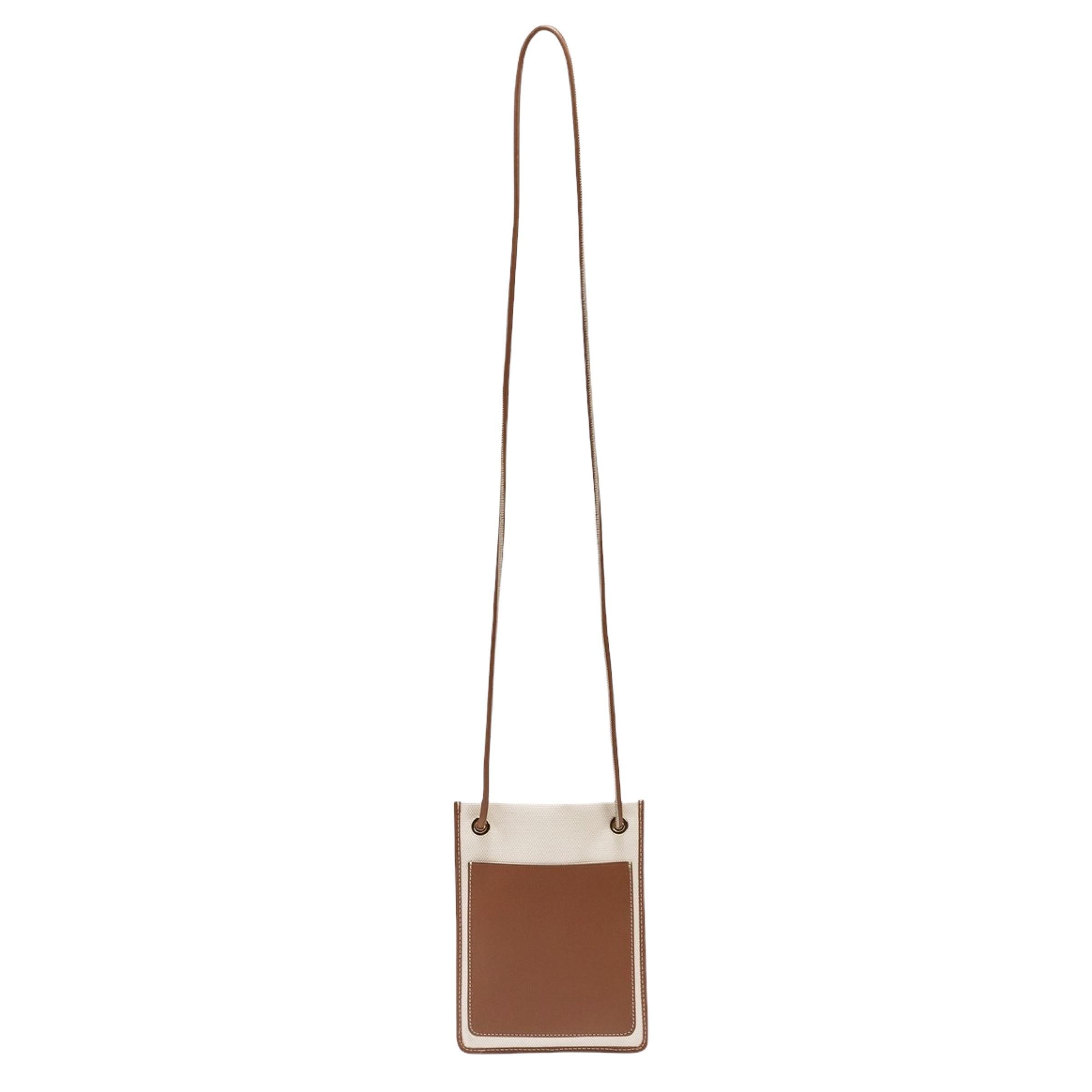 NEU Burberry flache Crossbody-Tasche aus Segeltuch mit weißem bedrucktem Logo im Angebot 5